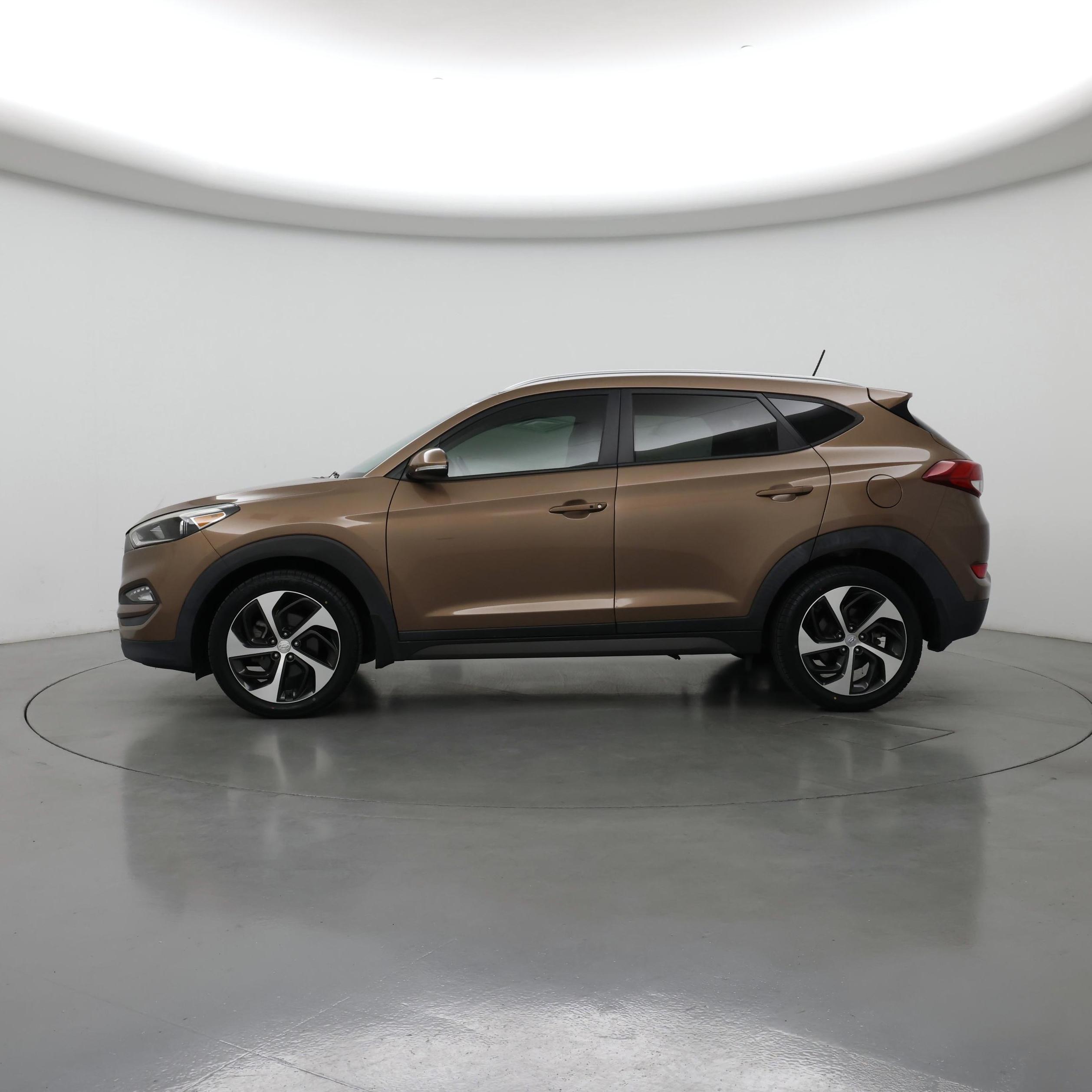 Thumbnail: 2016 Hyundai Tucson - 3