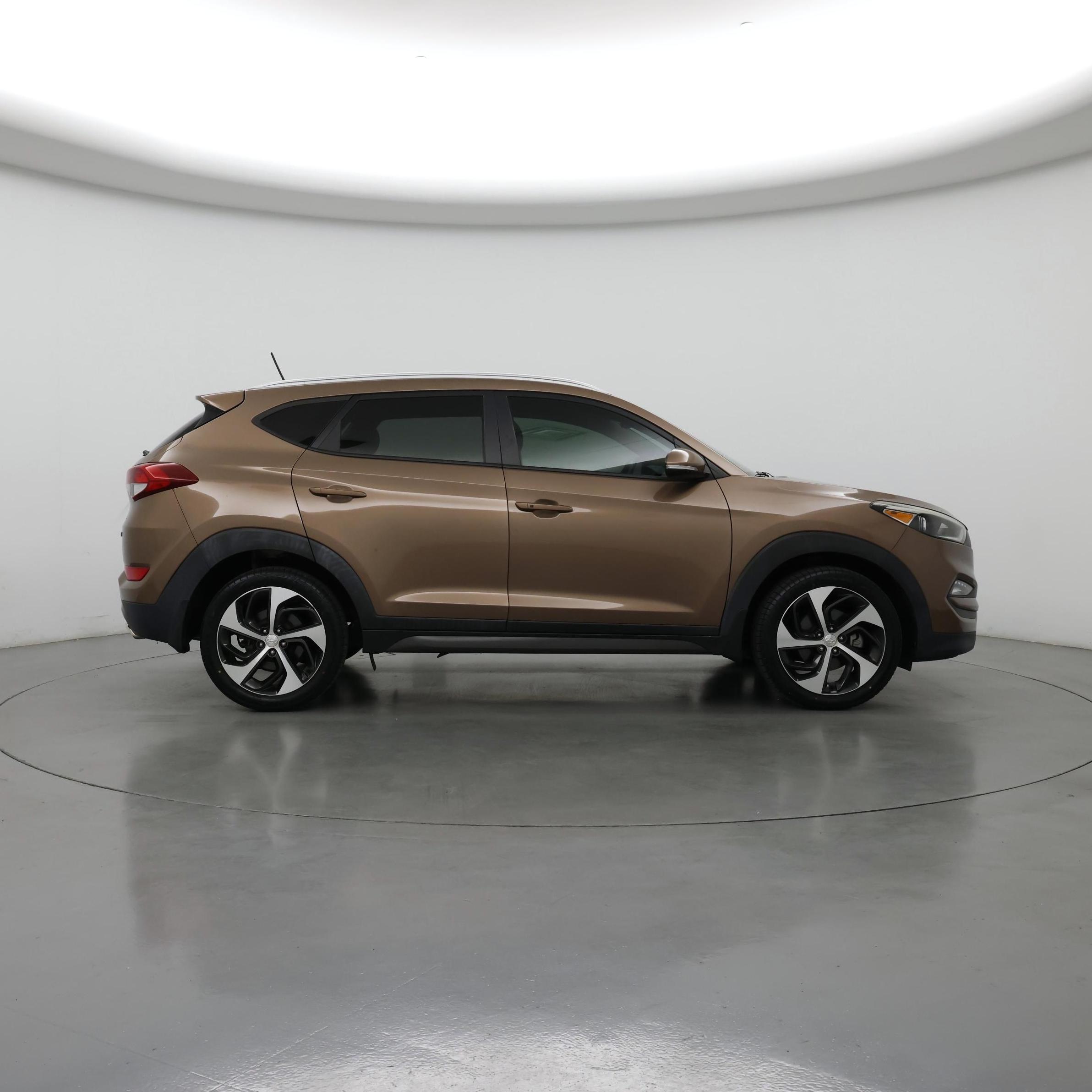 Thumbnail: 2016 Hyundai Tucson - 7