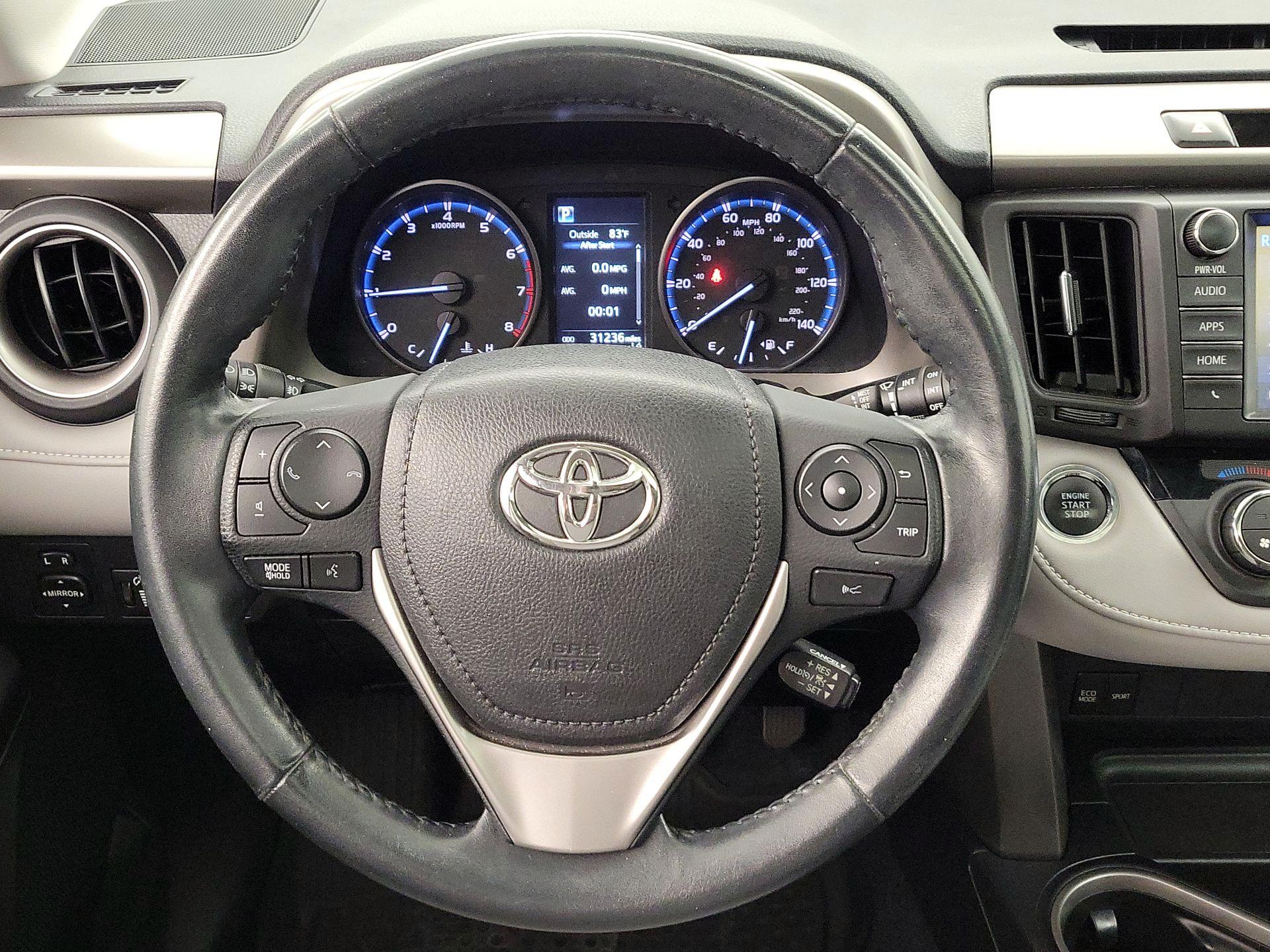Thumbnail: 2018 Toyota RAV4 - 10