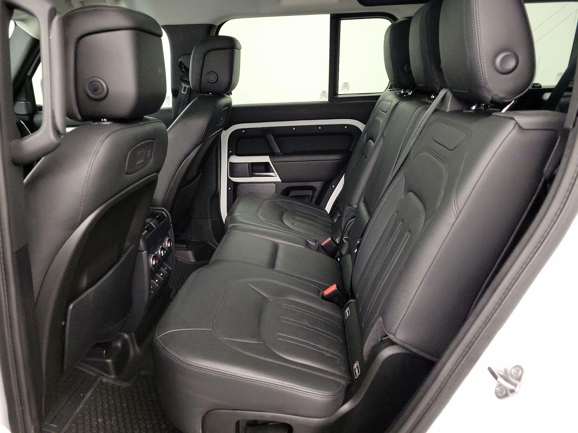 Thumbnail: 2020 Land Rover Defender - 20