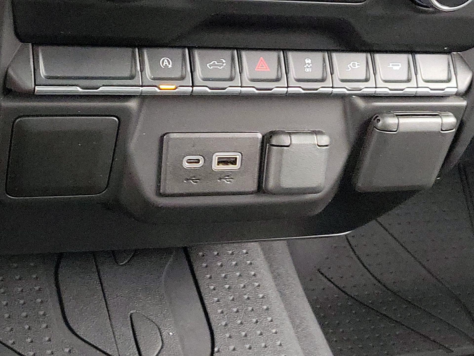 Thumbnail: 2021 Chevrolet Silverado 1500 - 18