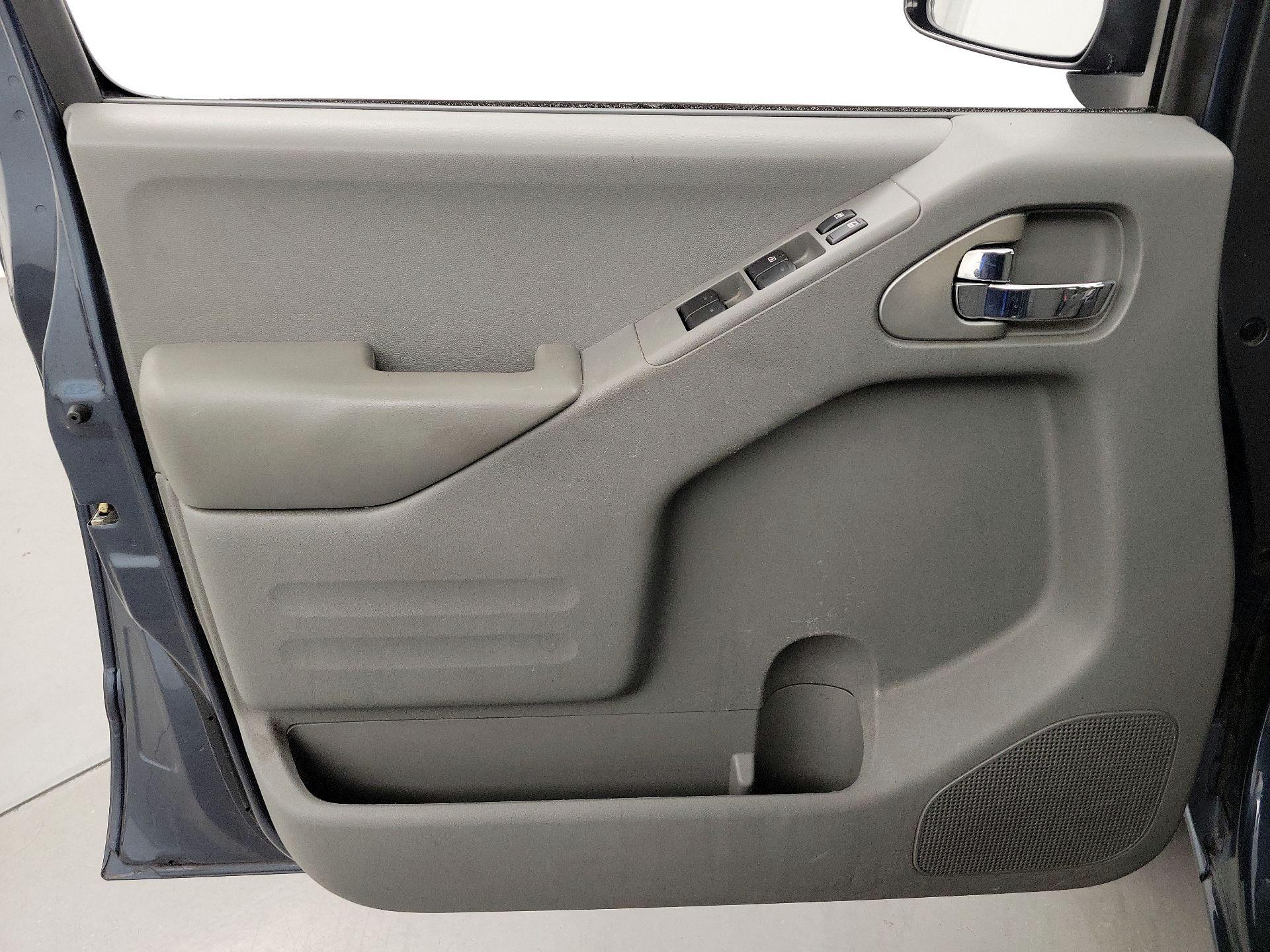 Thumbnail: 2016 Nissan Frontier - 12