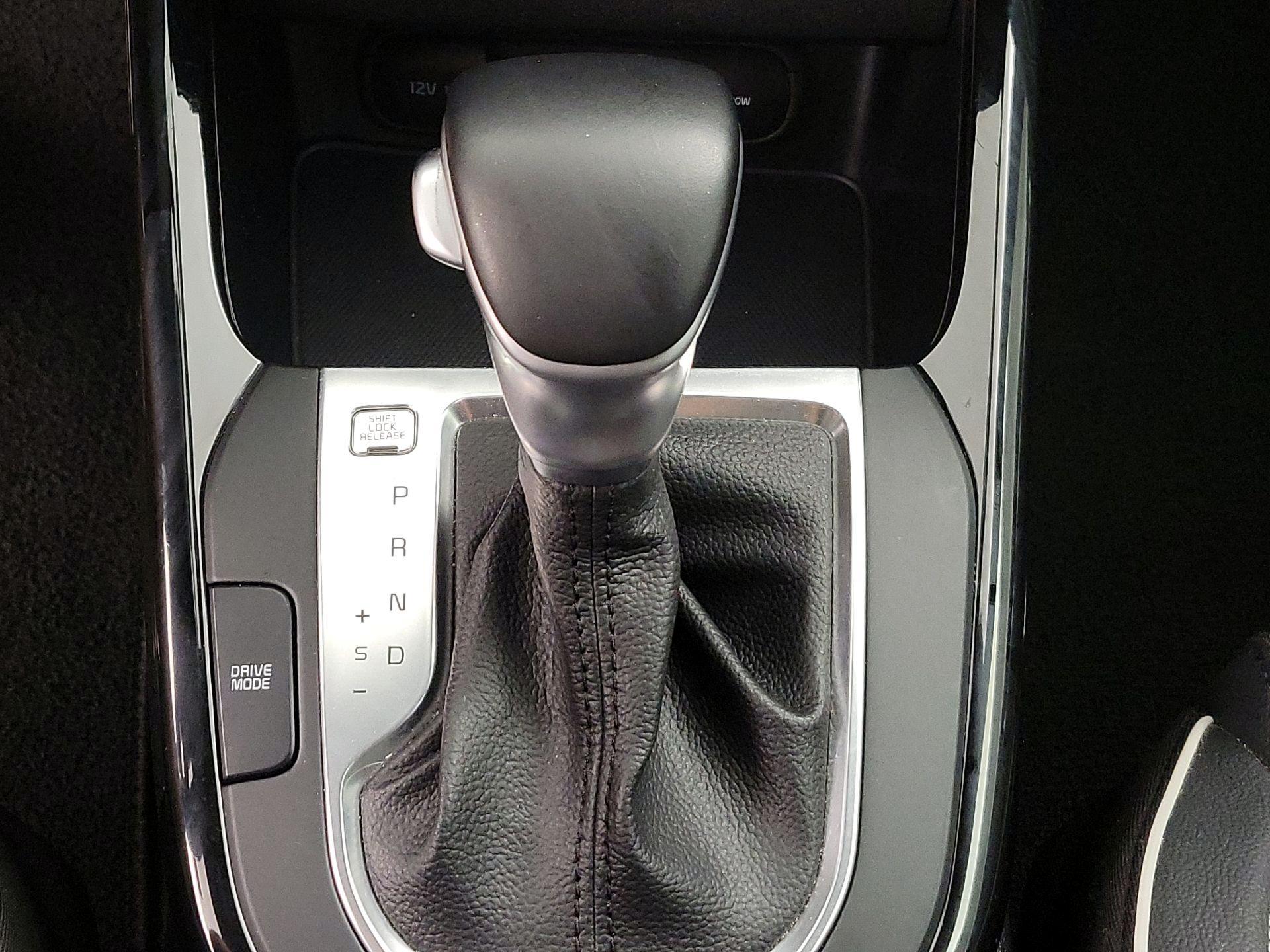 Thumbnail: 2021 Kia Forte - 17