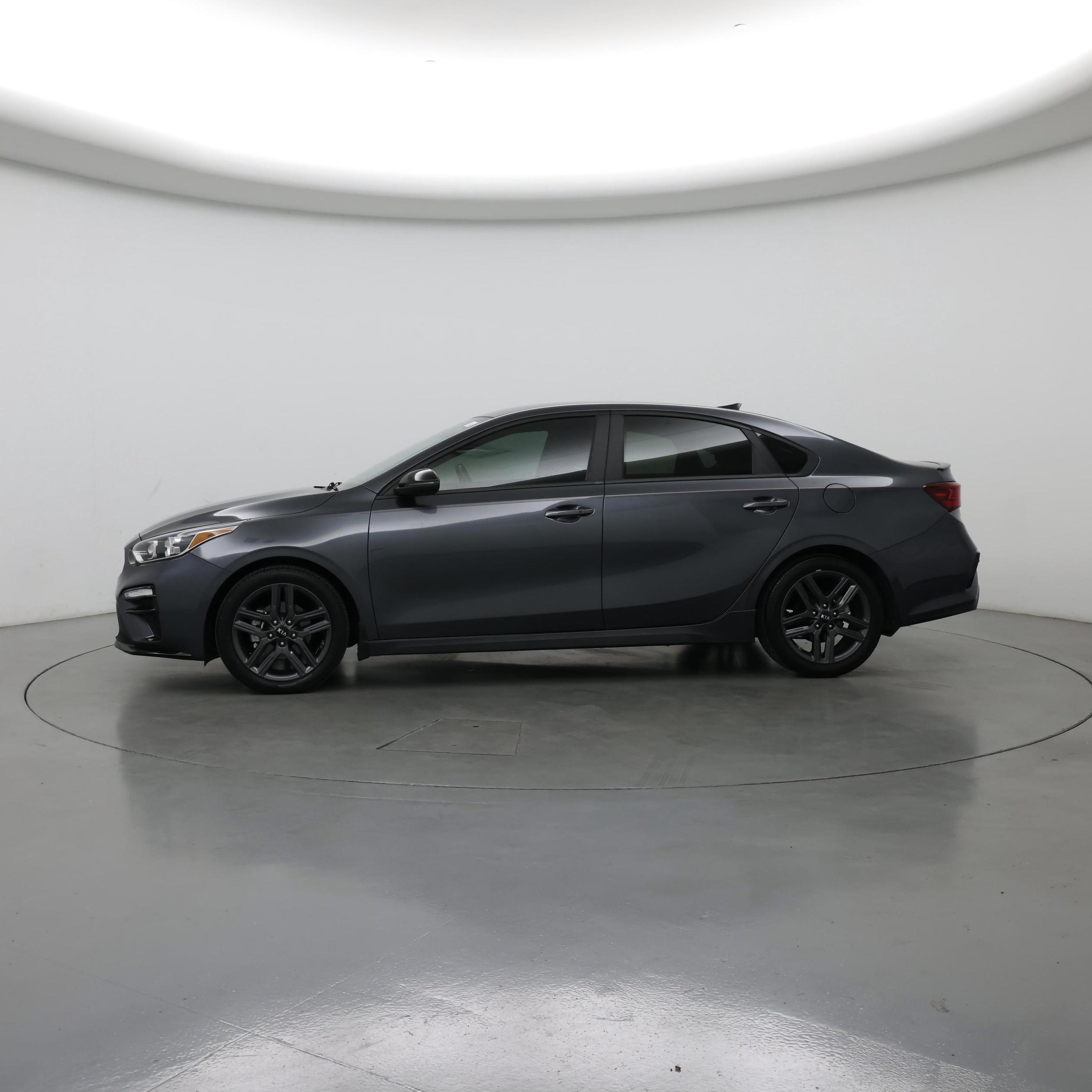 Thumbnail: 2021 Kia Forte - 3