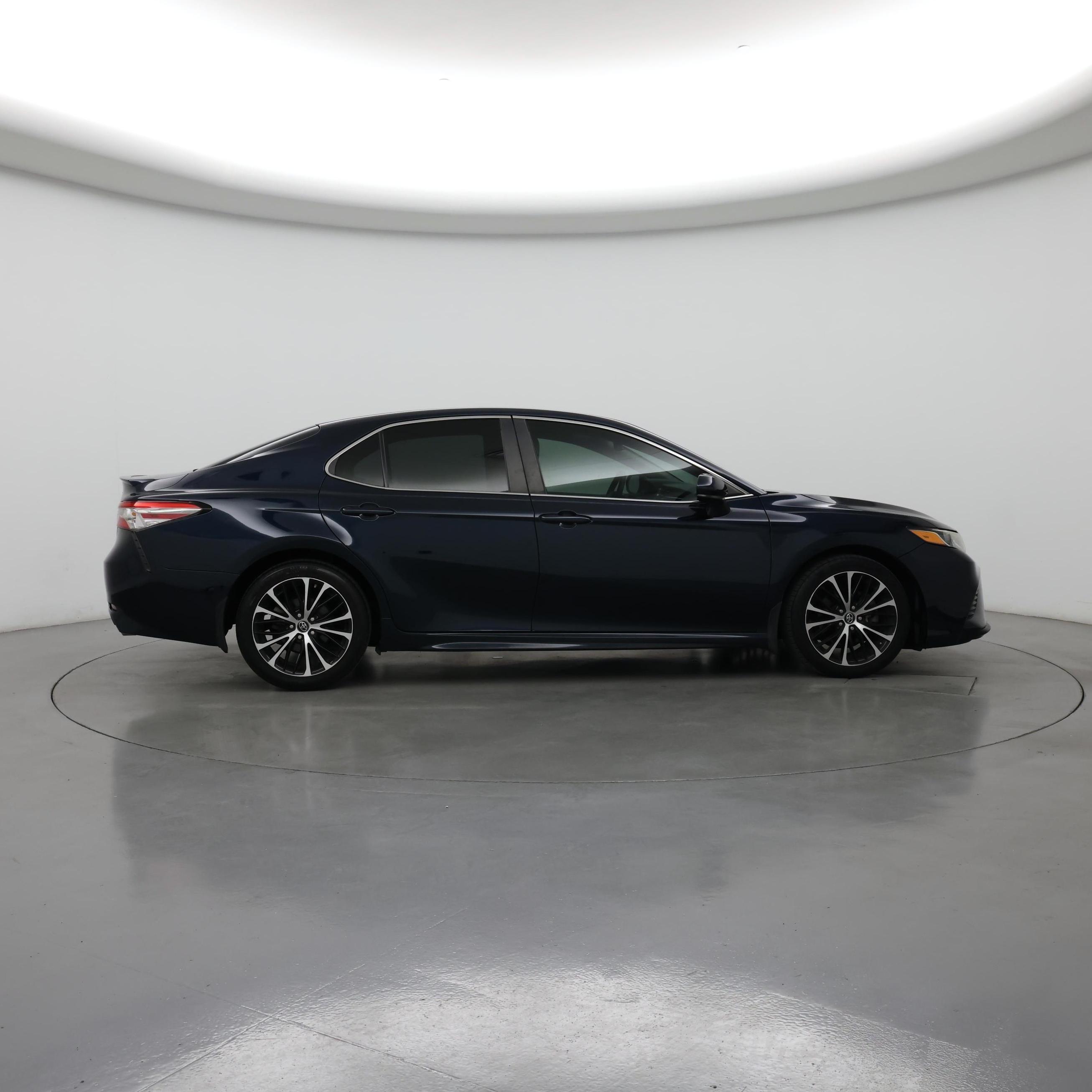 Thumbnail: 2018 Toyota Camry - 7