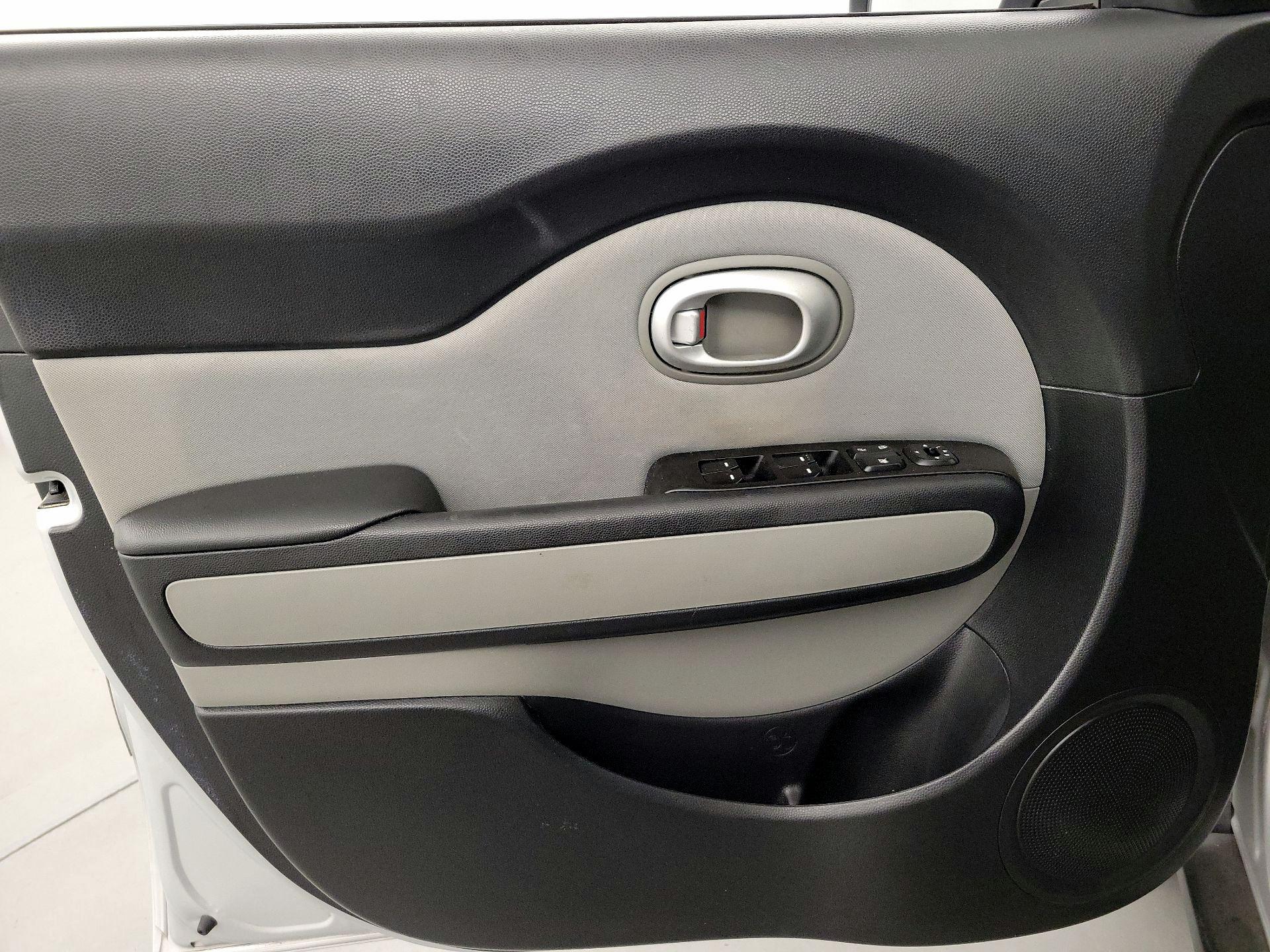 Thumbnail: 2016 Kia Soul - 12