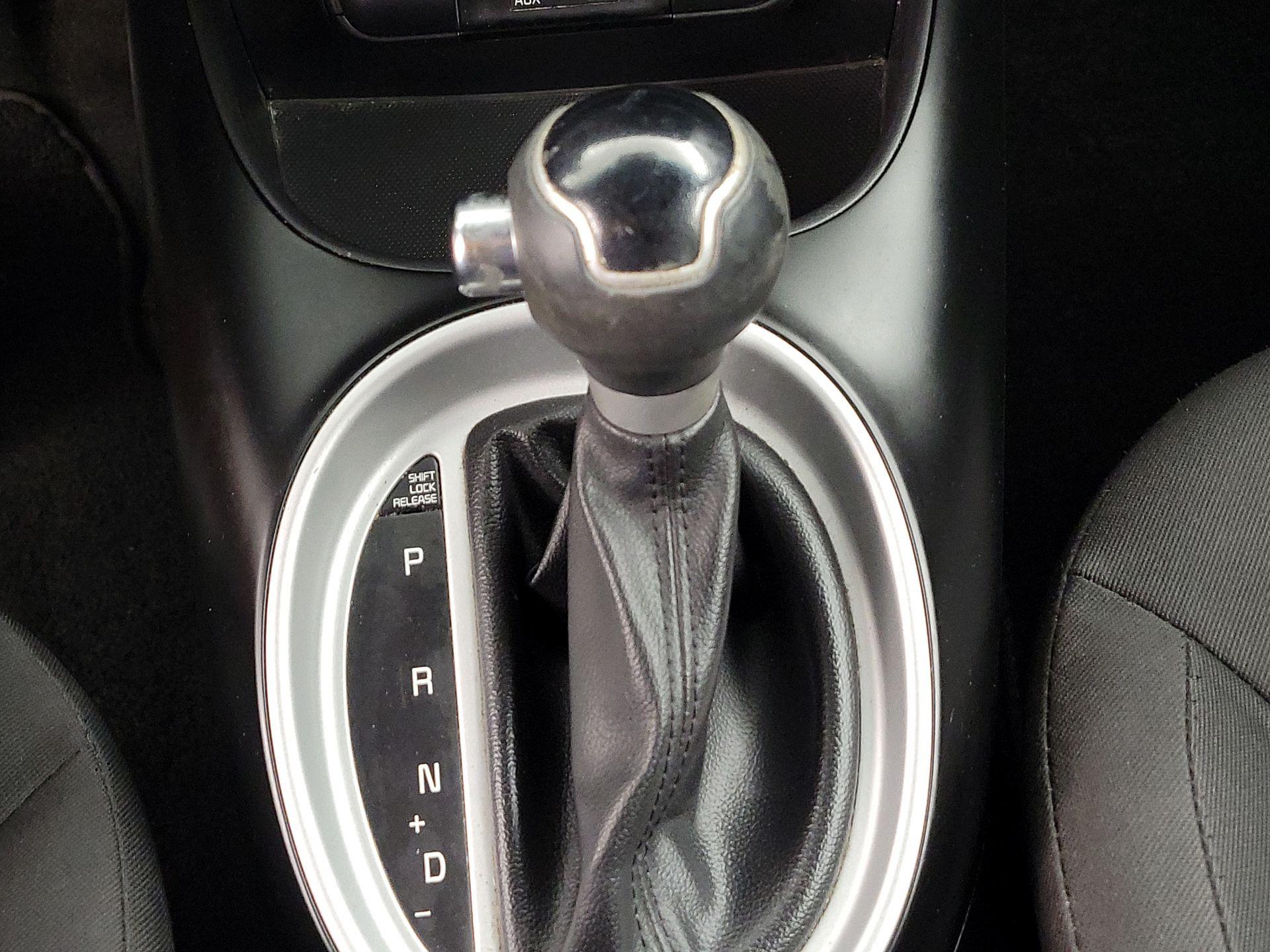 Thumbnail: 2016 Kia Soul - 16