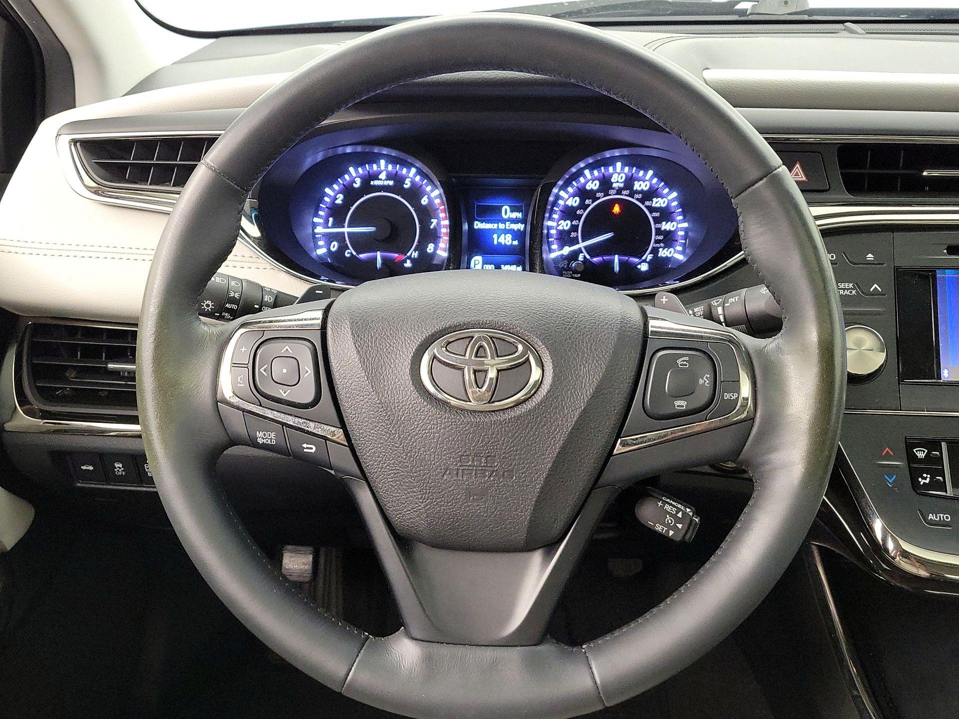 Thumbnail: 2014 Toyota Avalon - 10