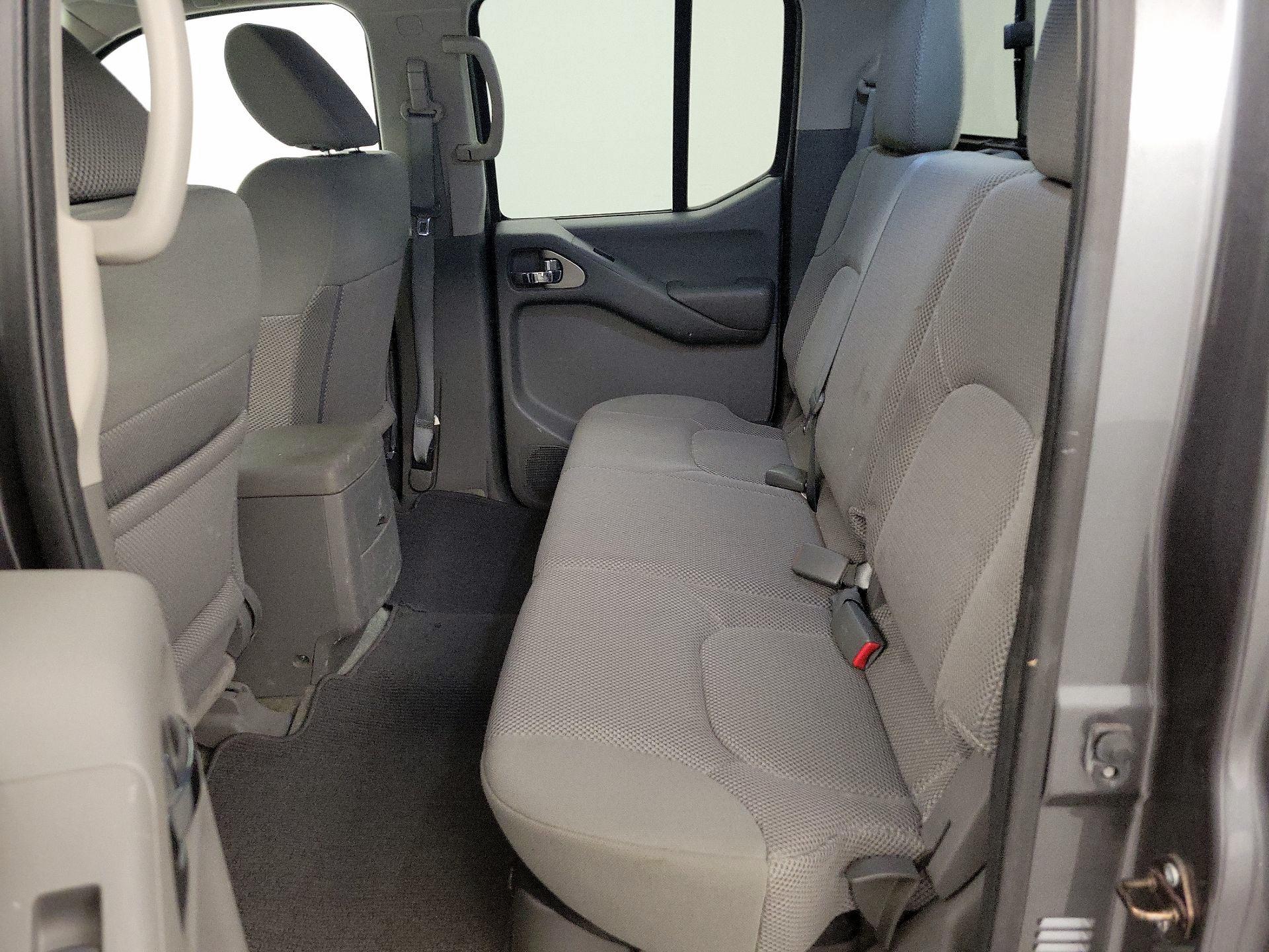 Thumbnail: 2016 Nissan Frontier - 18