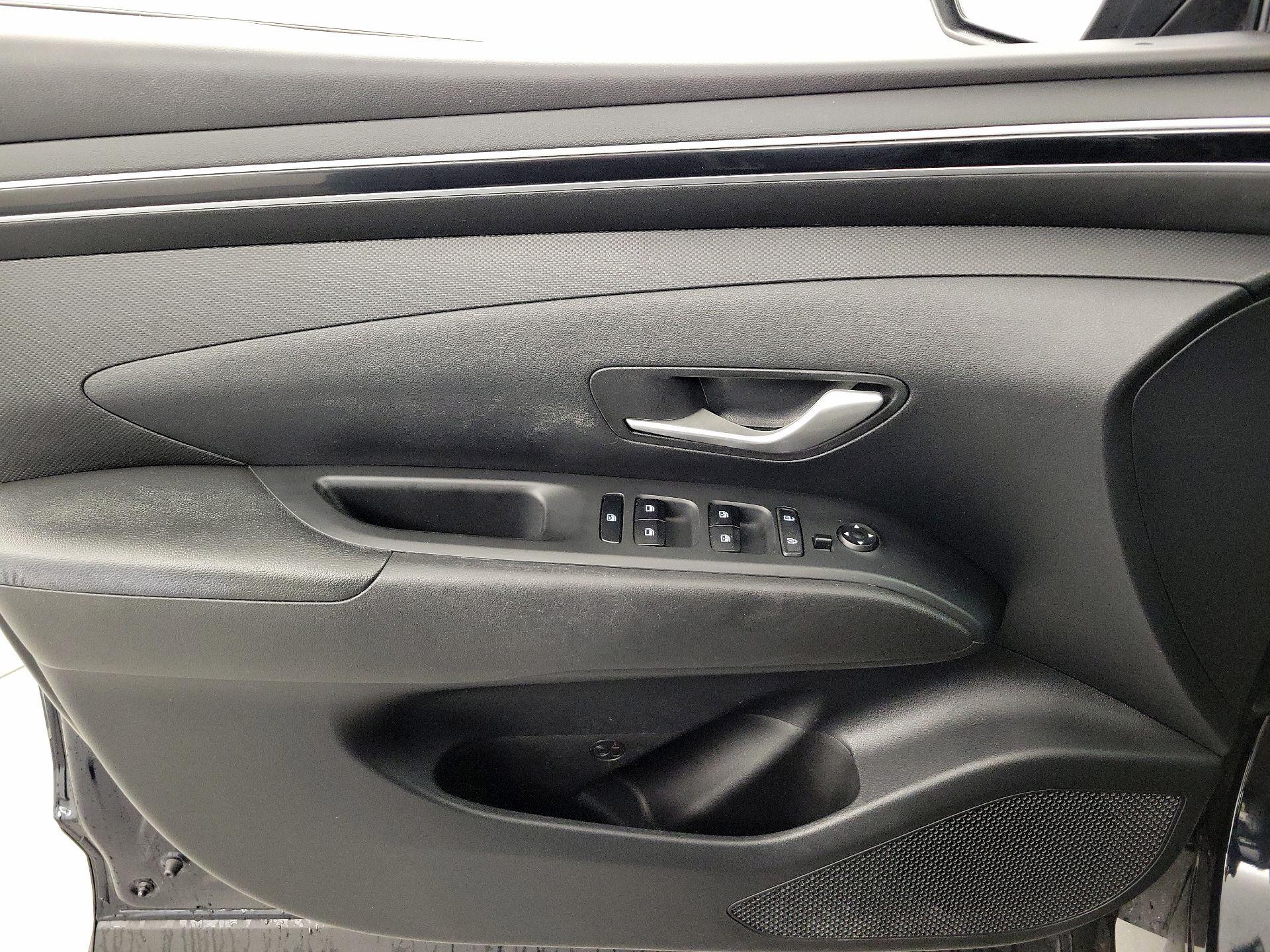 Thumbnail: 2022 Hyundai Tucson - 12