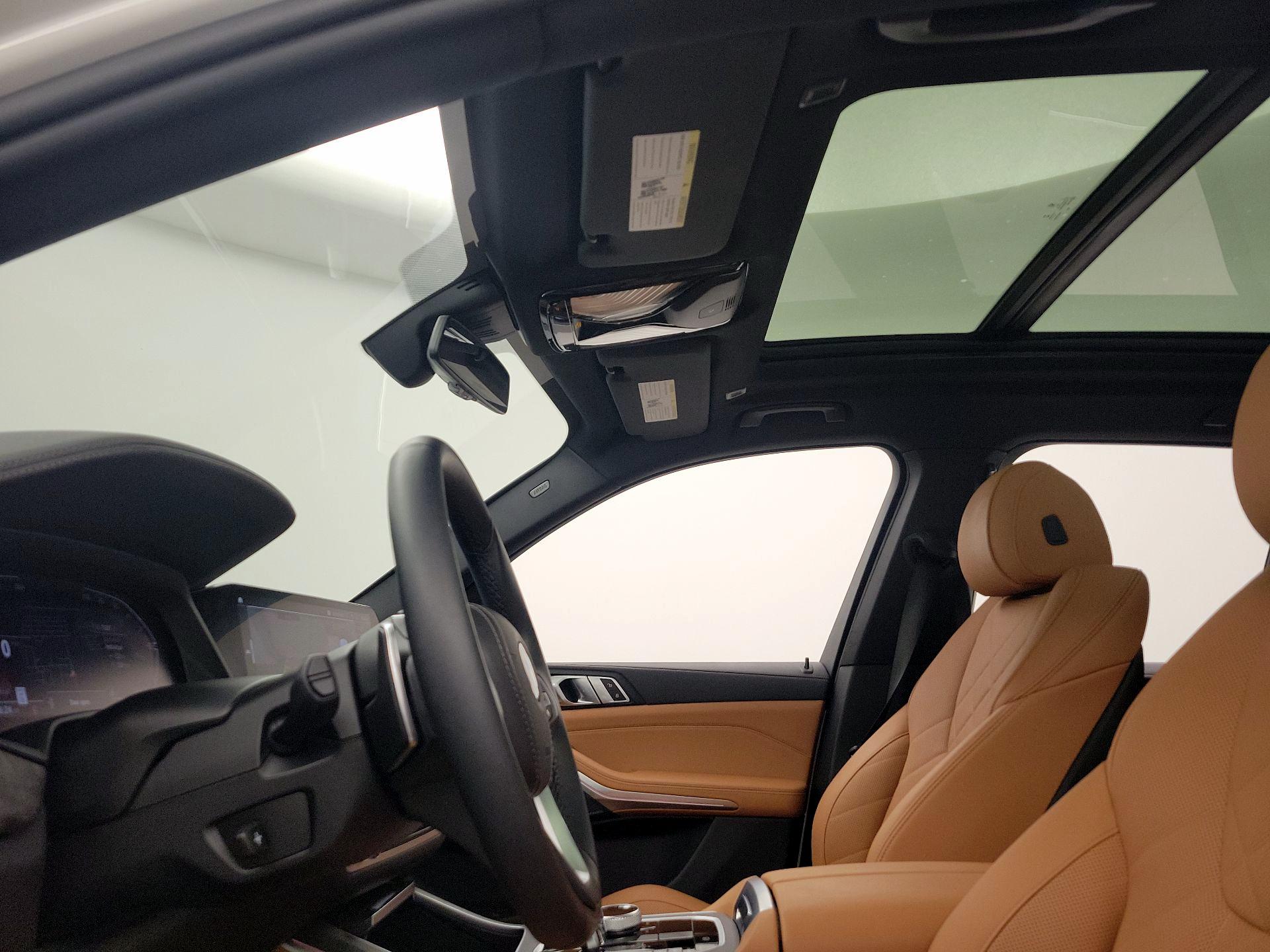 Thumbnail: 2023 BMW X5 - 20