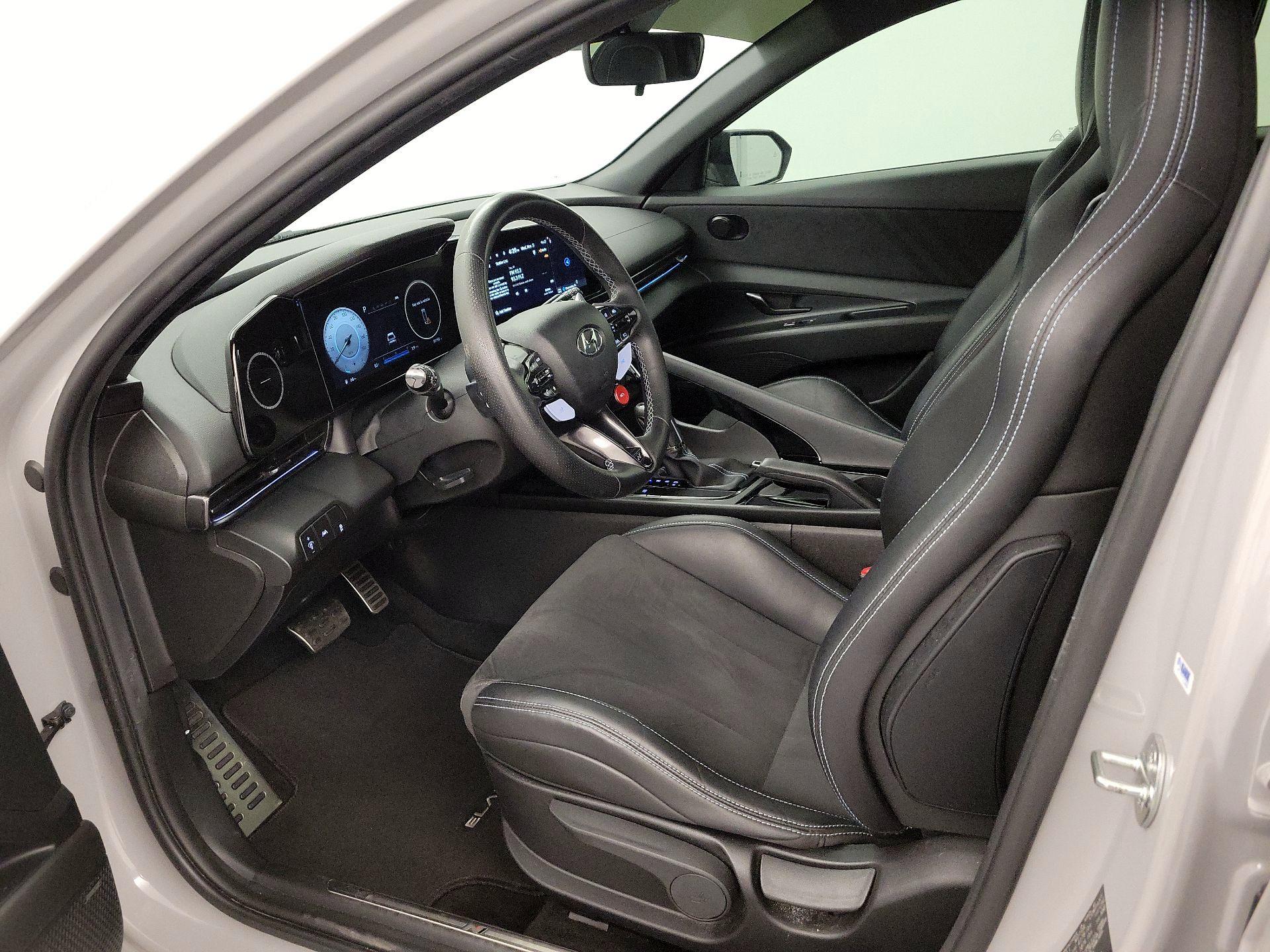 Thumbnail: 2023 Hyundai Elantra - 11