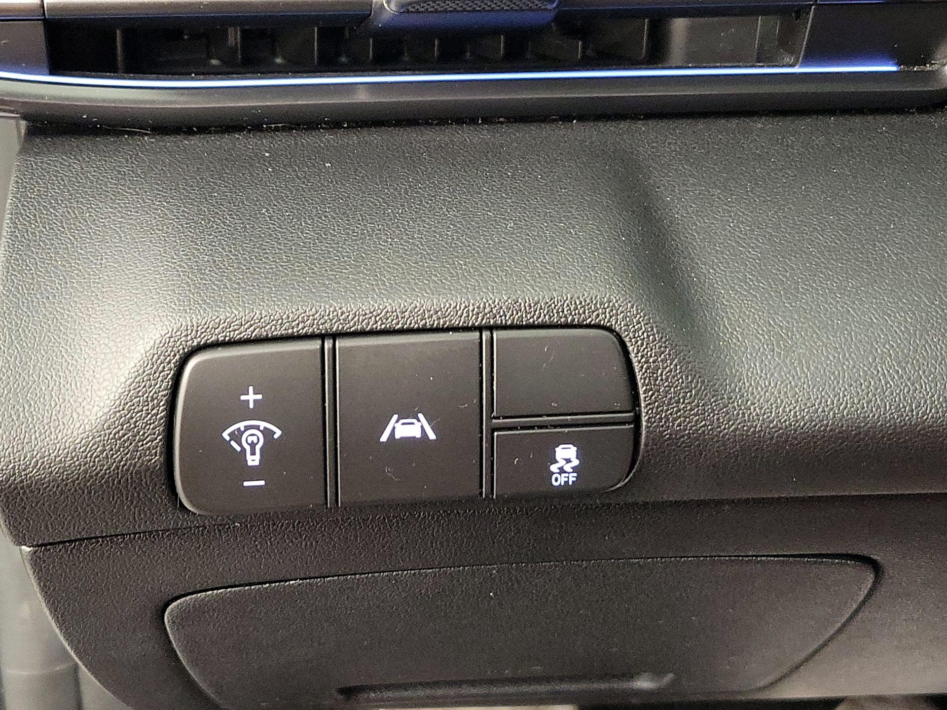 Thumbnail: 2023 Hyundai Elantra - 13