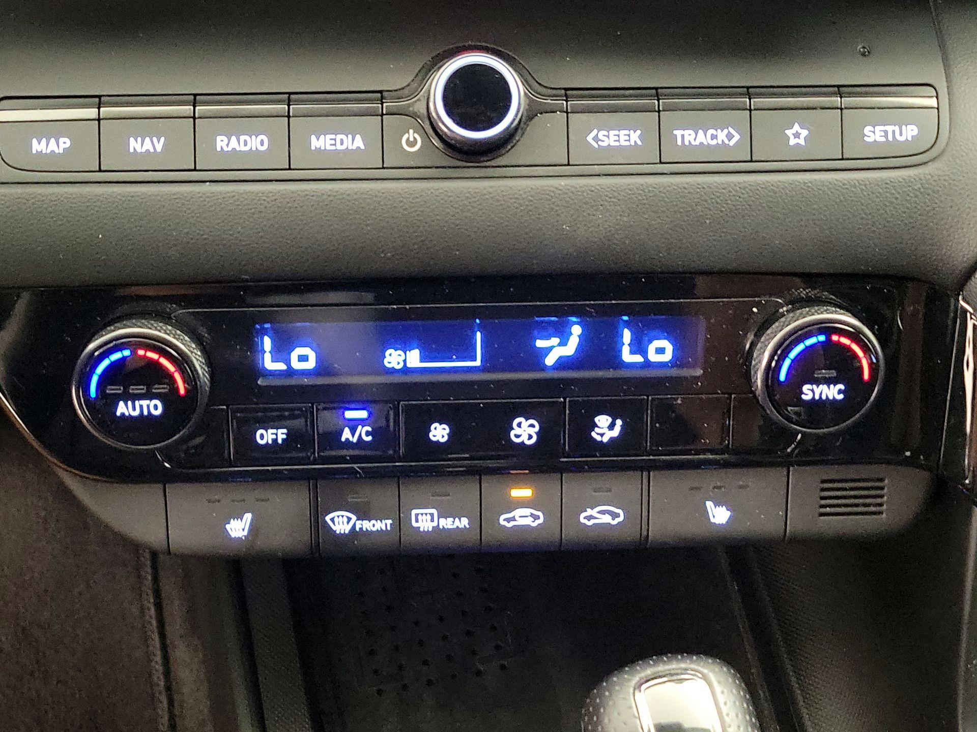 Thumbnail: 2023 Hyundai Elantra - 17