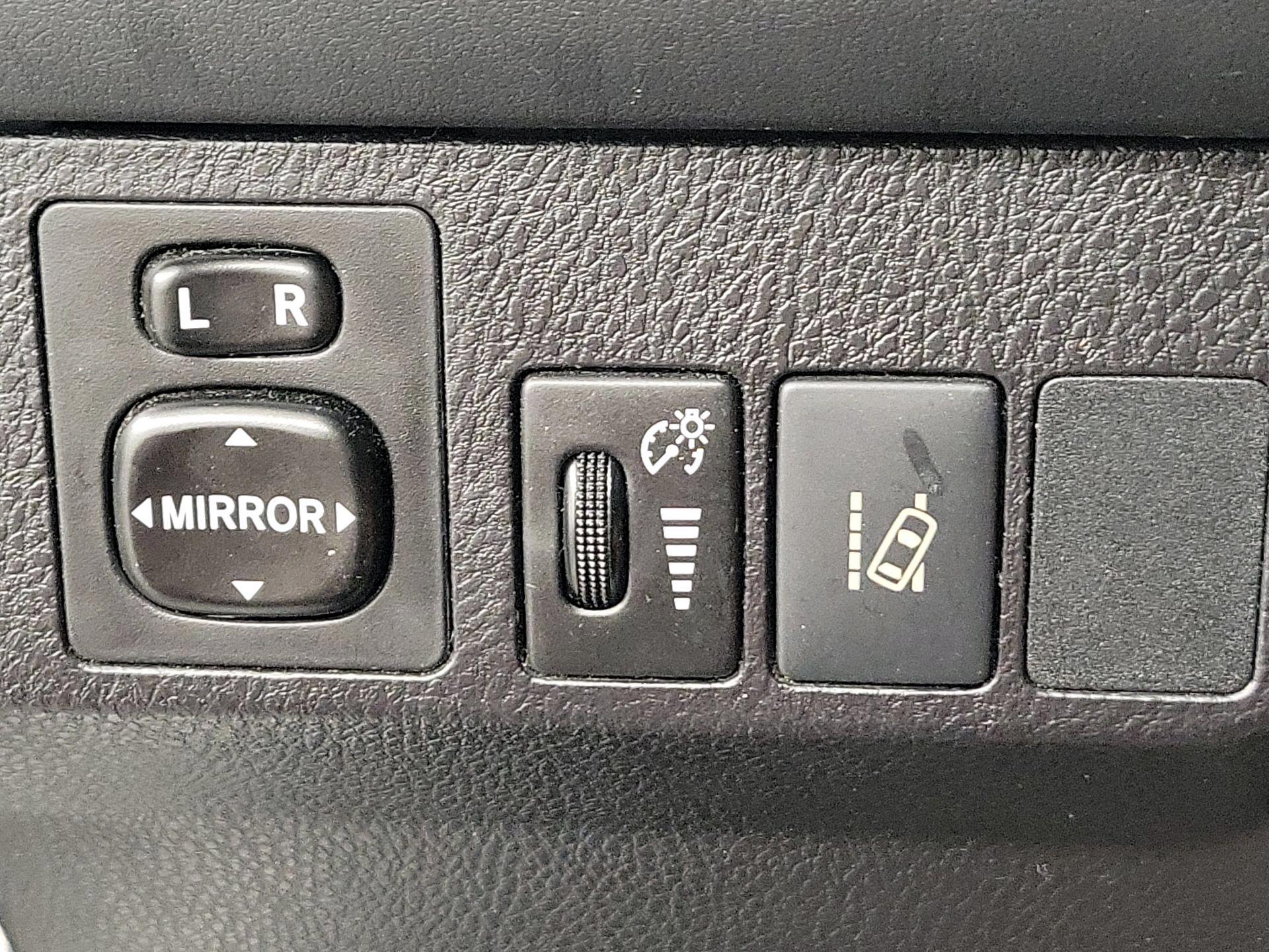 Thumbnail: 2017 Toyota RAV4 - 13