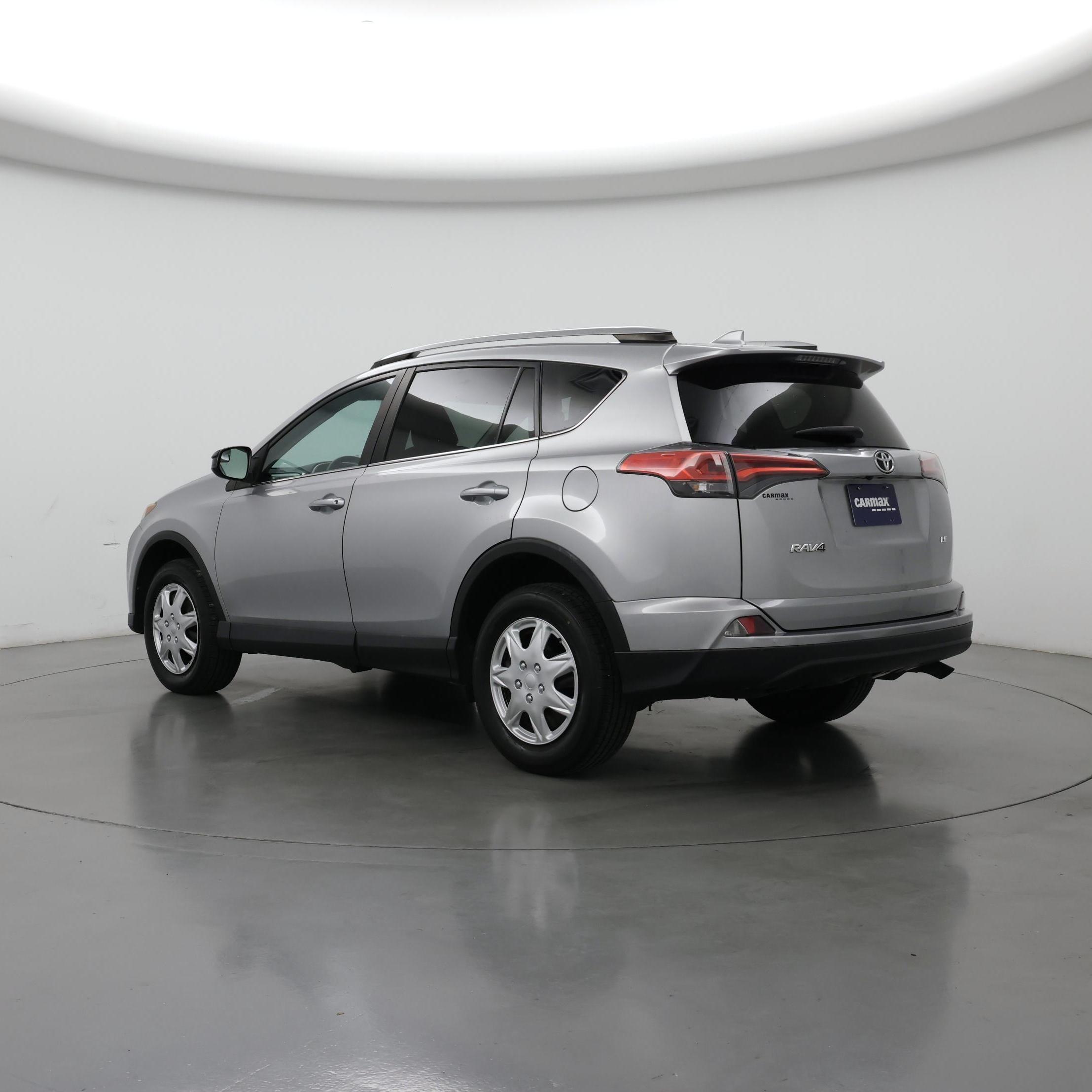 Thumbnail: 2017 Toyota RAV4 - 2