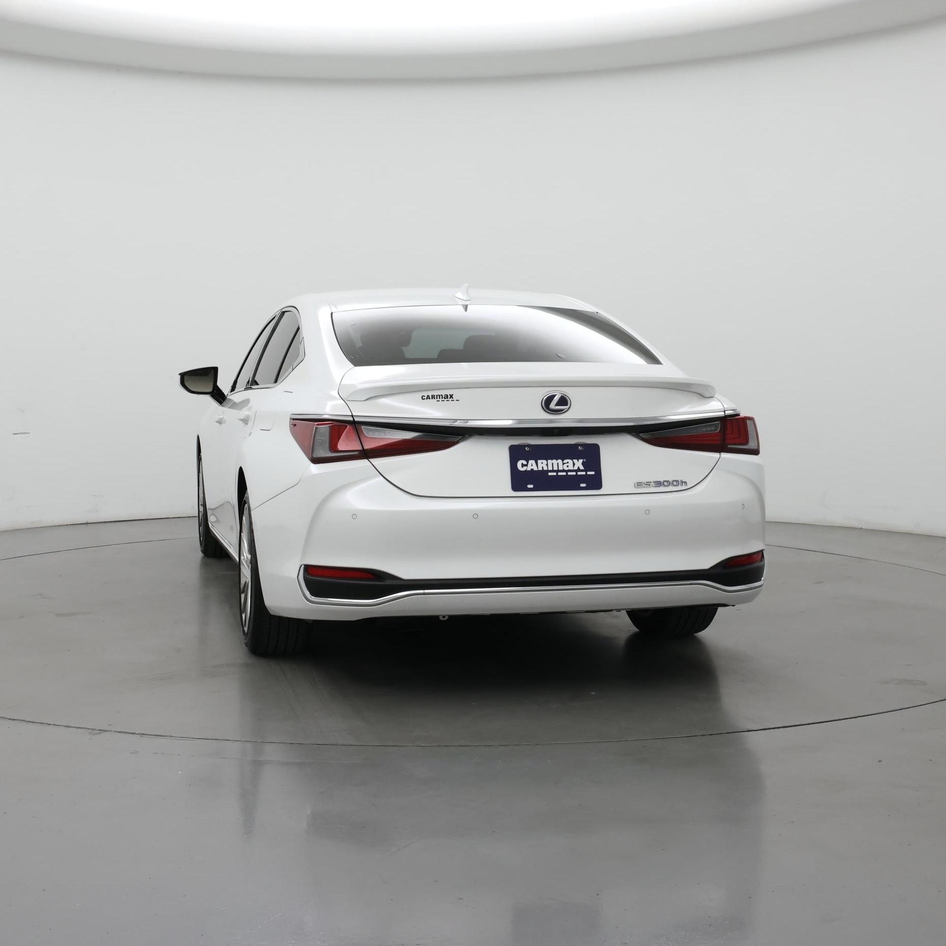 Thumbnail: 2021 Lexus ES - 6