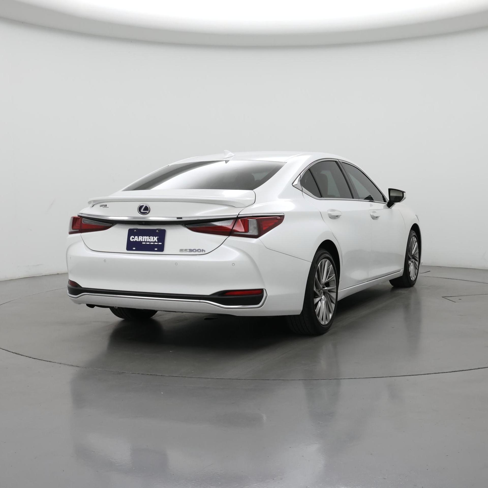 Thumbnail: 2021 Lexus ES - 8