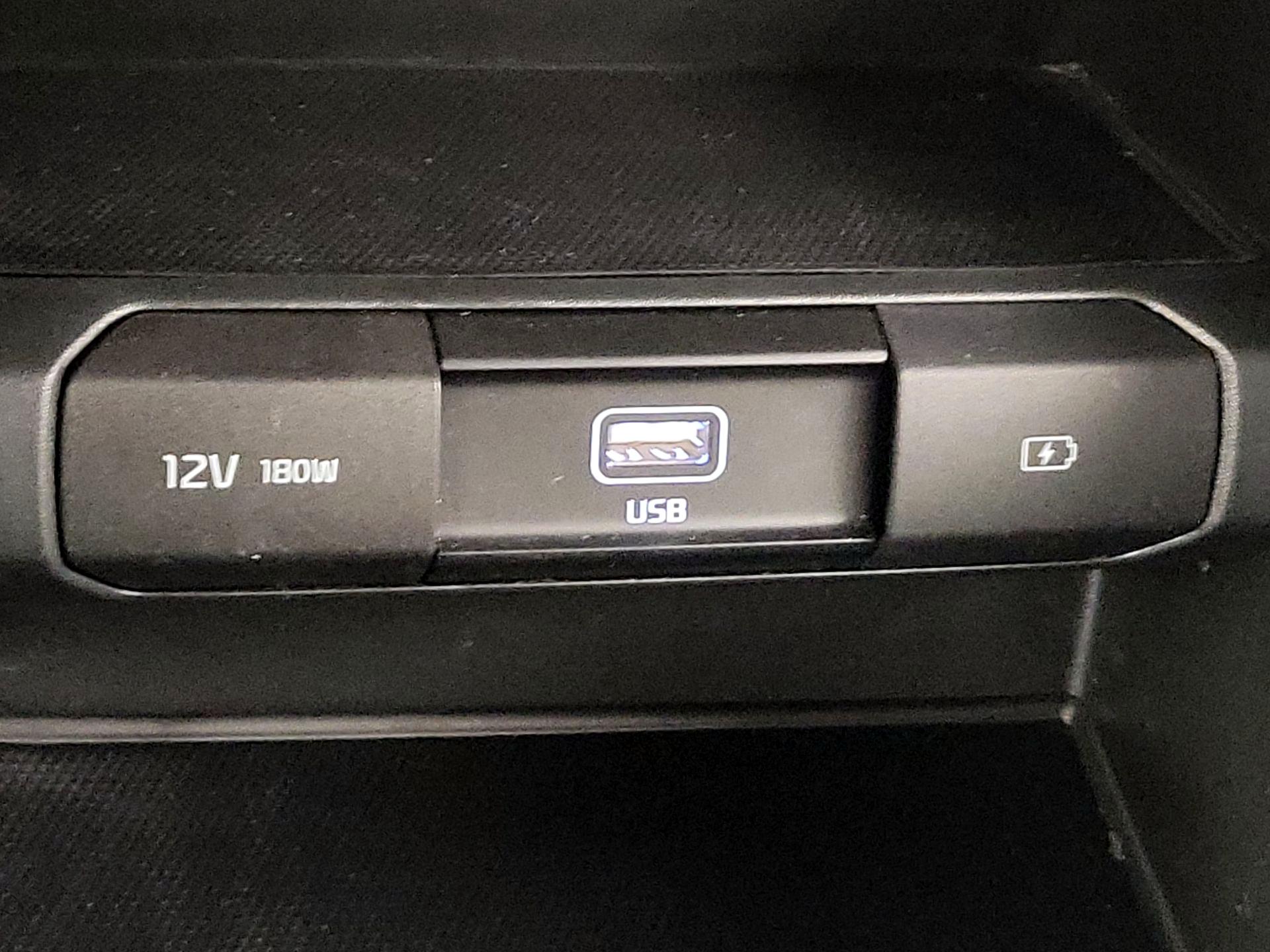 Thumbnail: 2021 Kia Telluride - 18