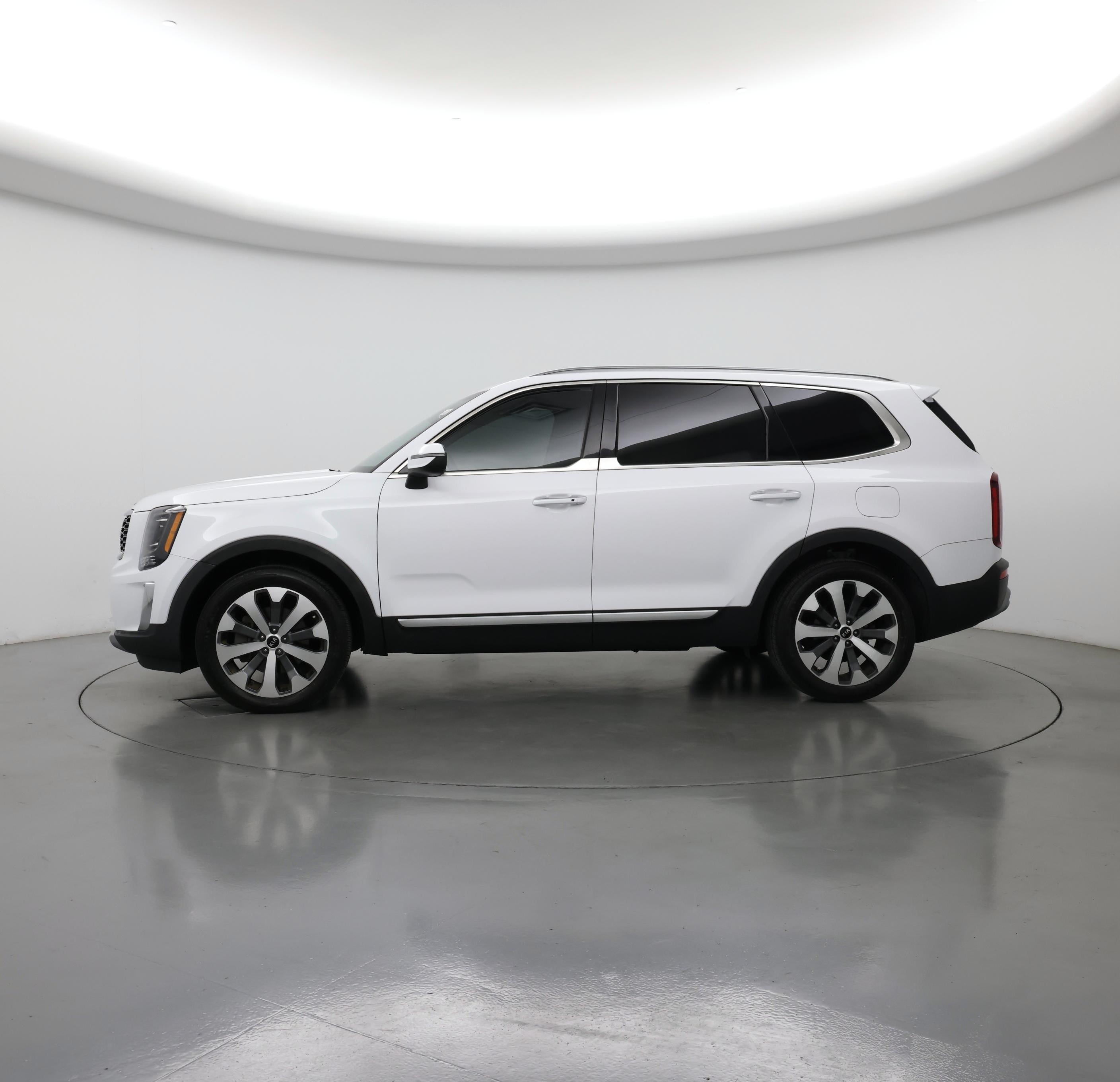 Thumbnail: 2021 Kia Telluride - 3