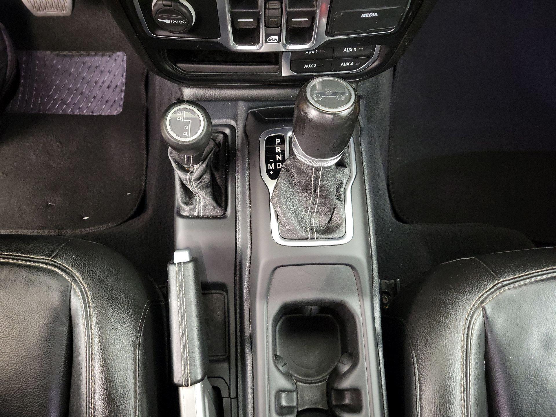 Thumbnail: 2020 Jeep Wrangler - 18