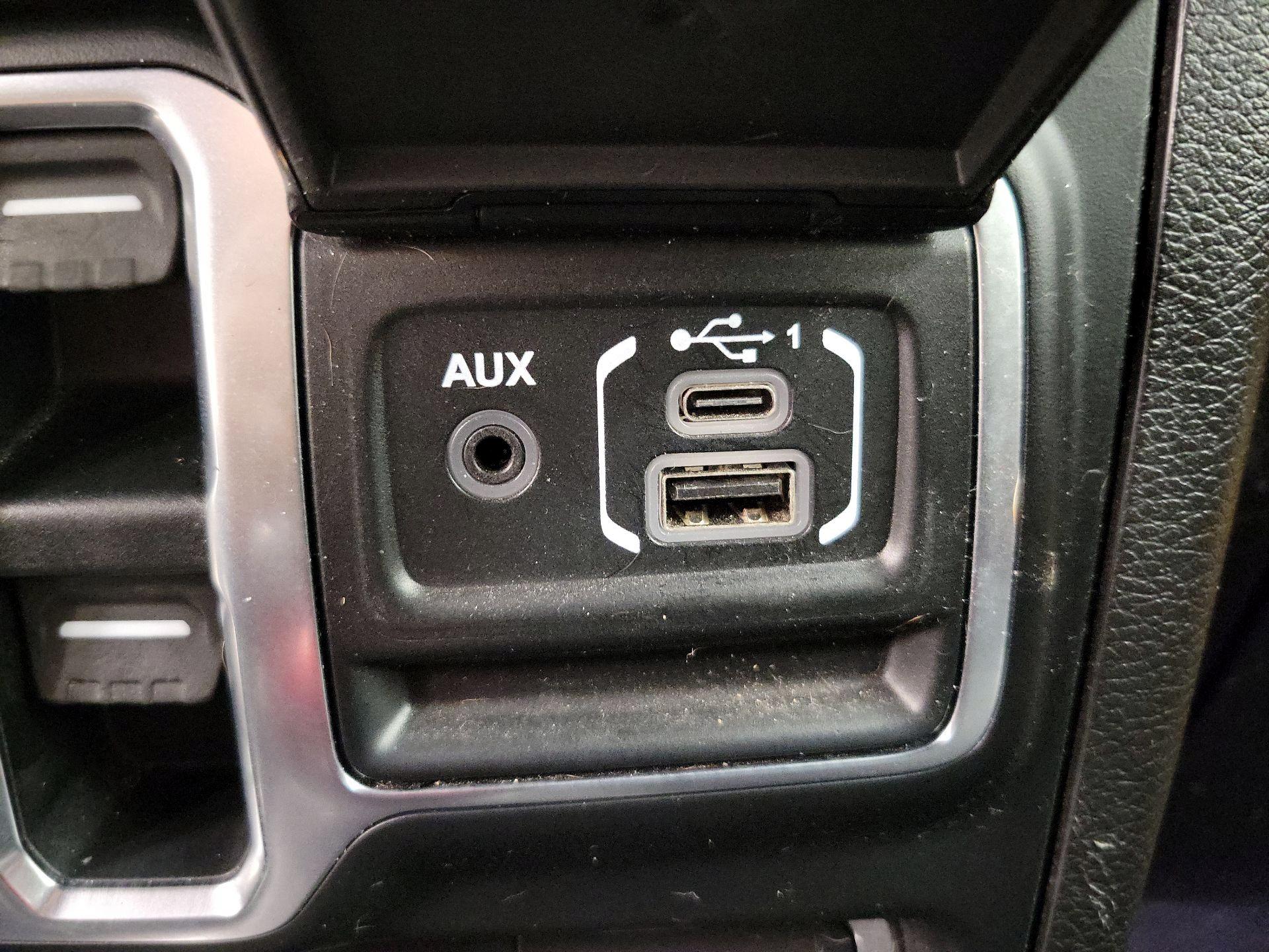 Thumbnail: 2020 Jeep Wrangler - 19