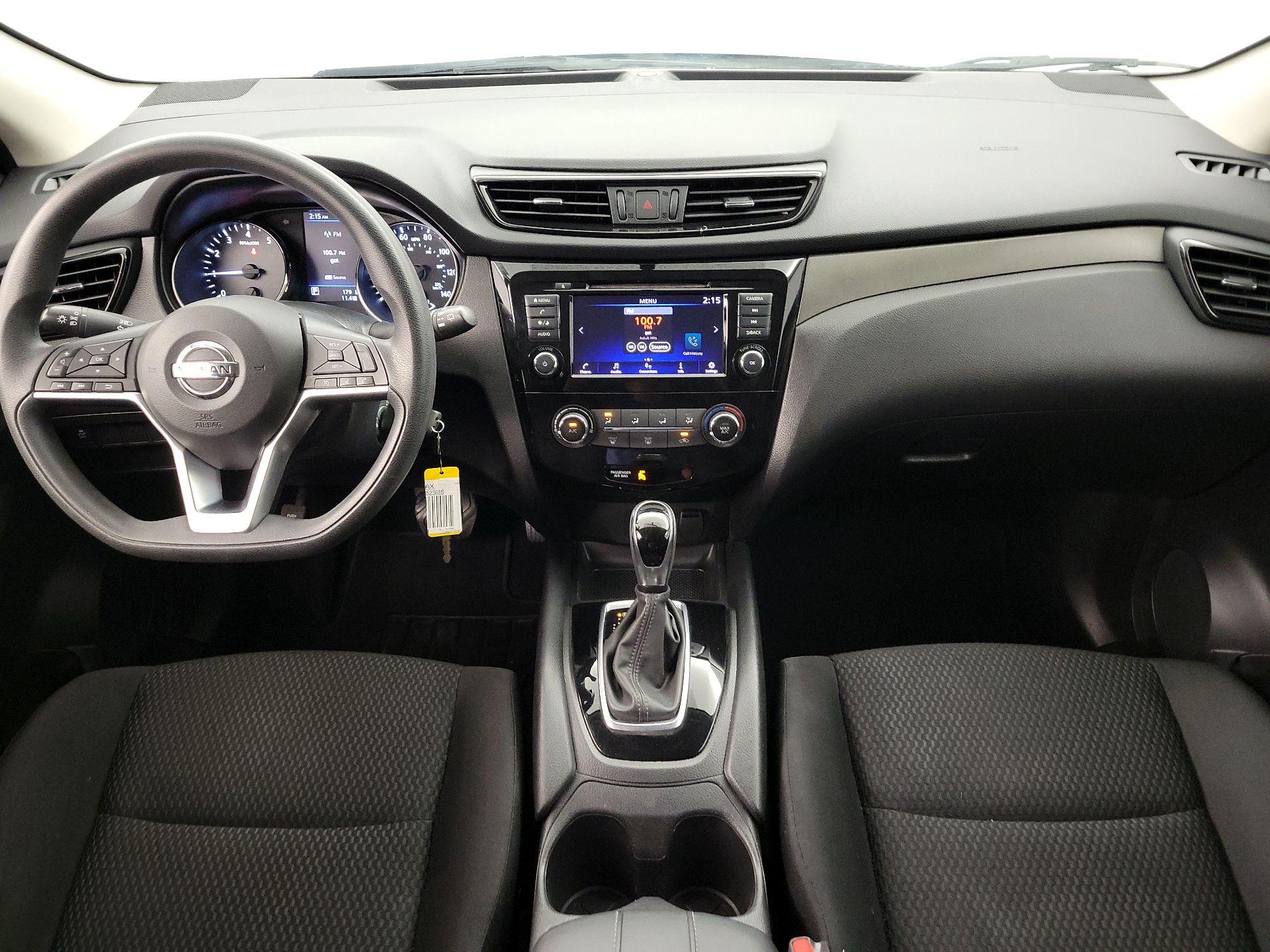 Thumbnail: 2019 Nissan Rogue Sport - 9