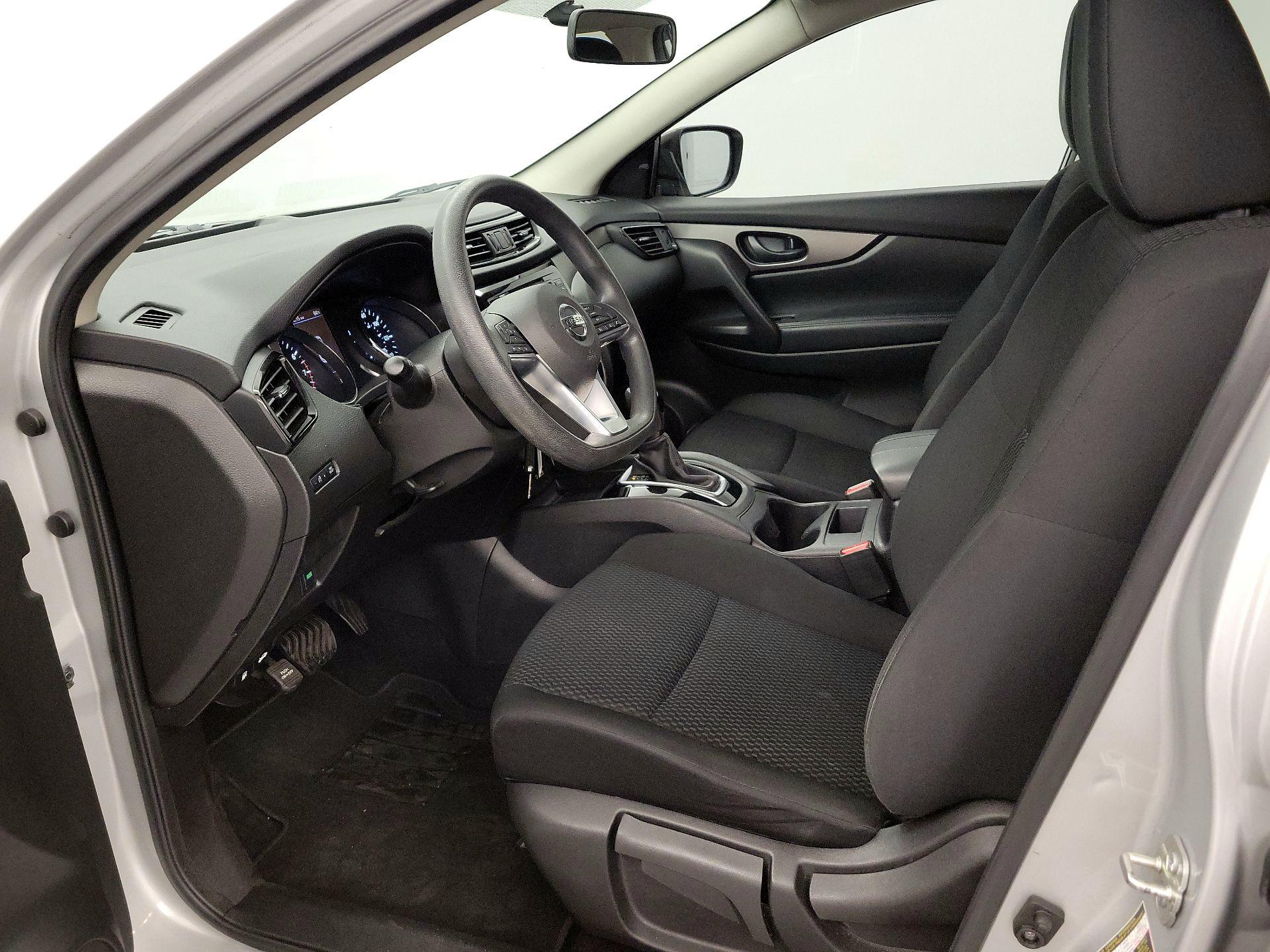 Thumbnail: 2019 Nissan Rogue Sport - 11