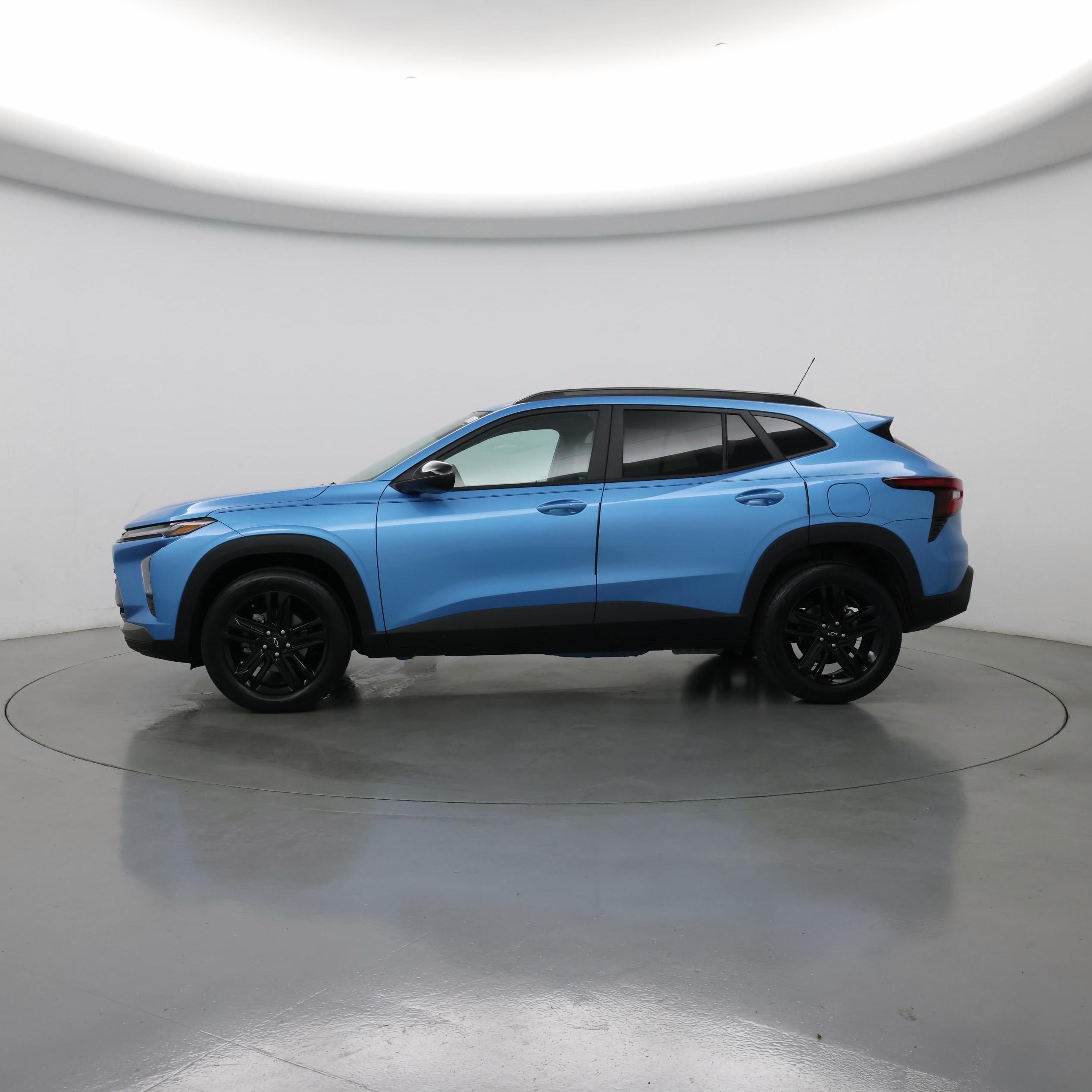 Thumbnail: 2025 Chevrolet Trax - 3