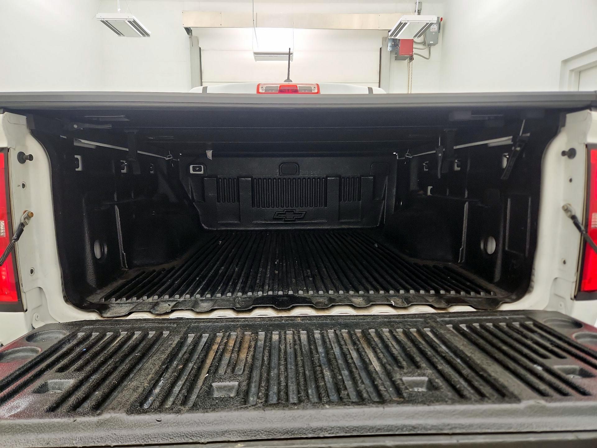 Thumbnail: 2016 Chevrolet Colorado - 20