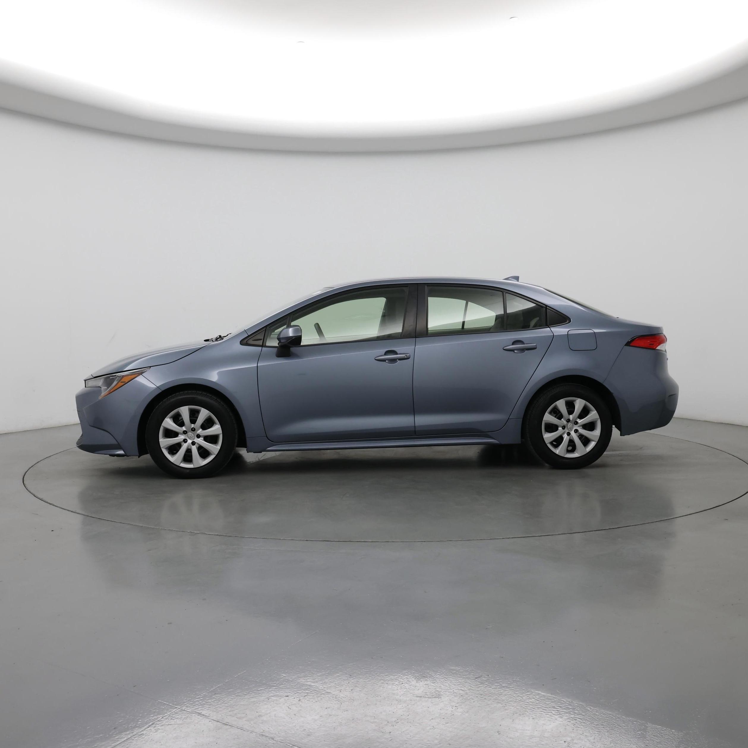Thumbnail: 2021 Toyota Corolla - 3