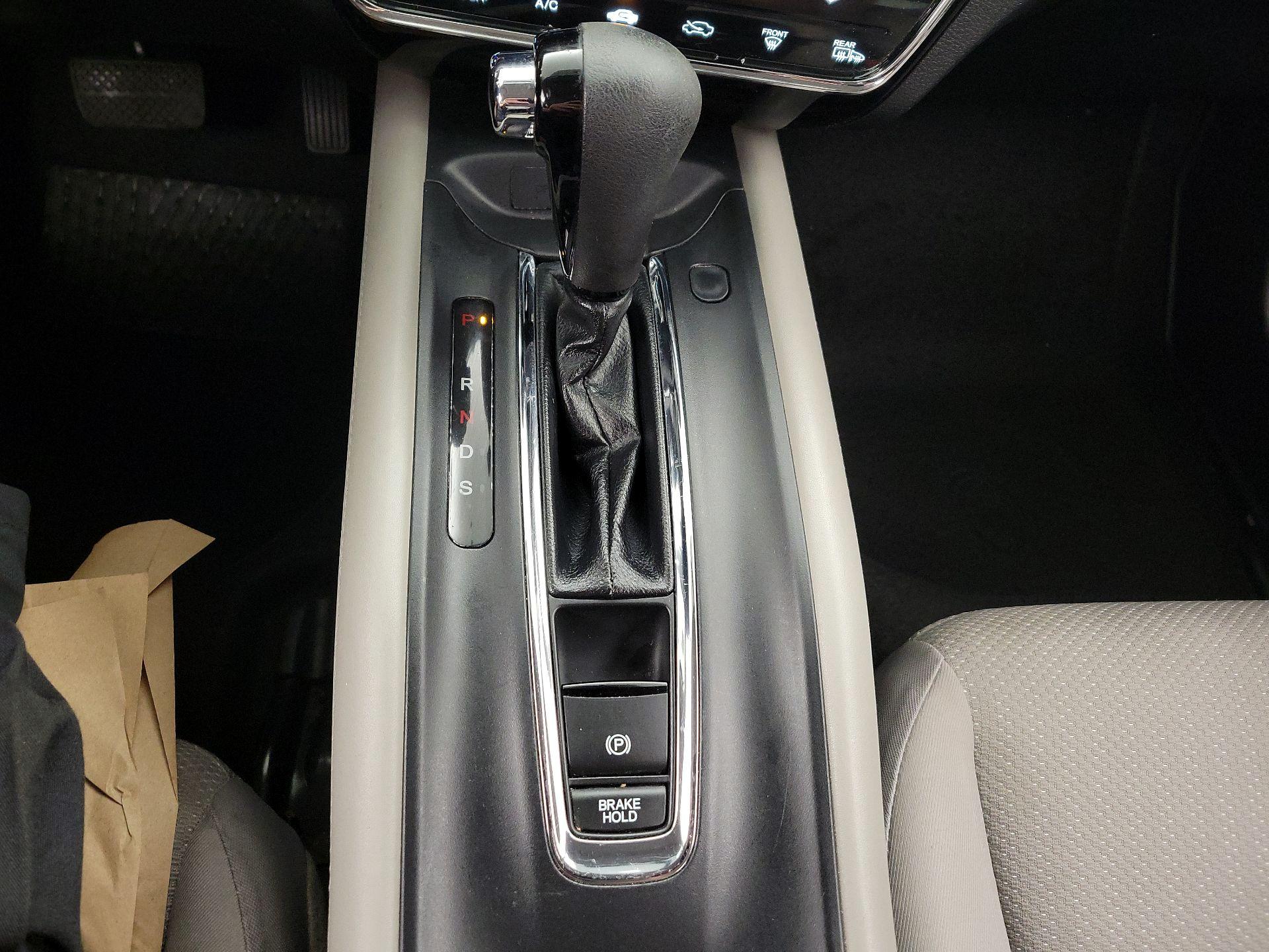 Thumbnail: 2017 Honda HR-V - 17