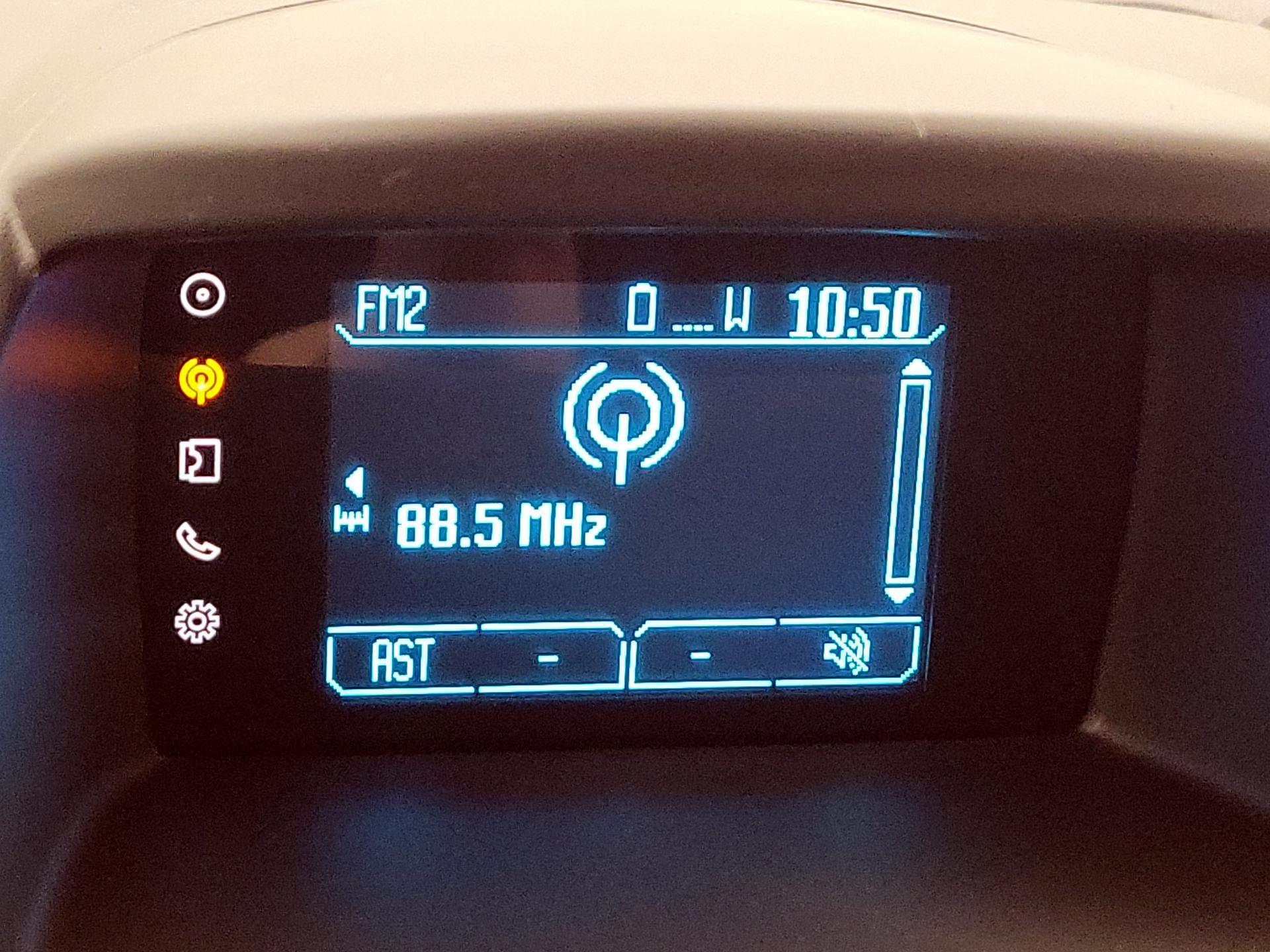 Thumbnail: 2016 Ford Fiesta - 14