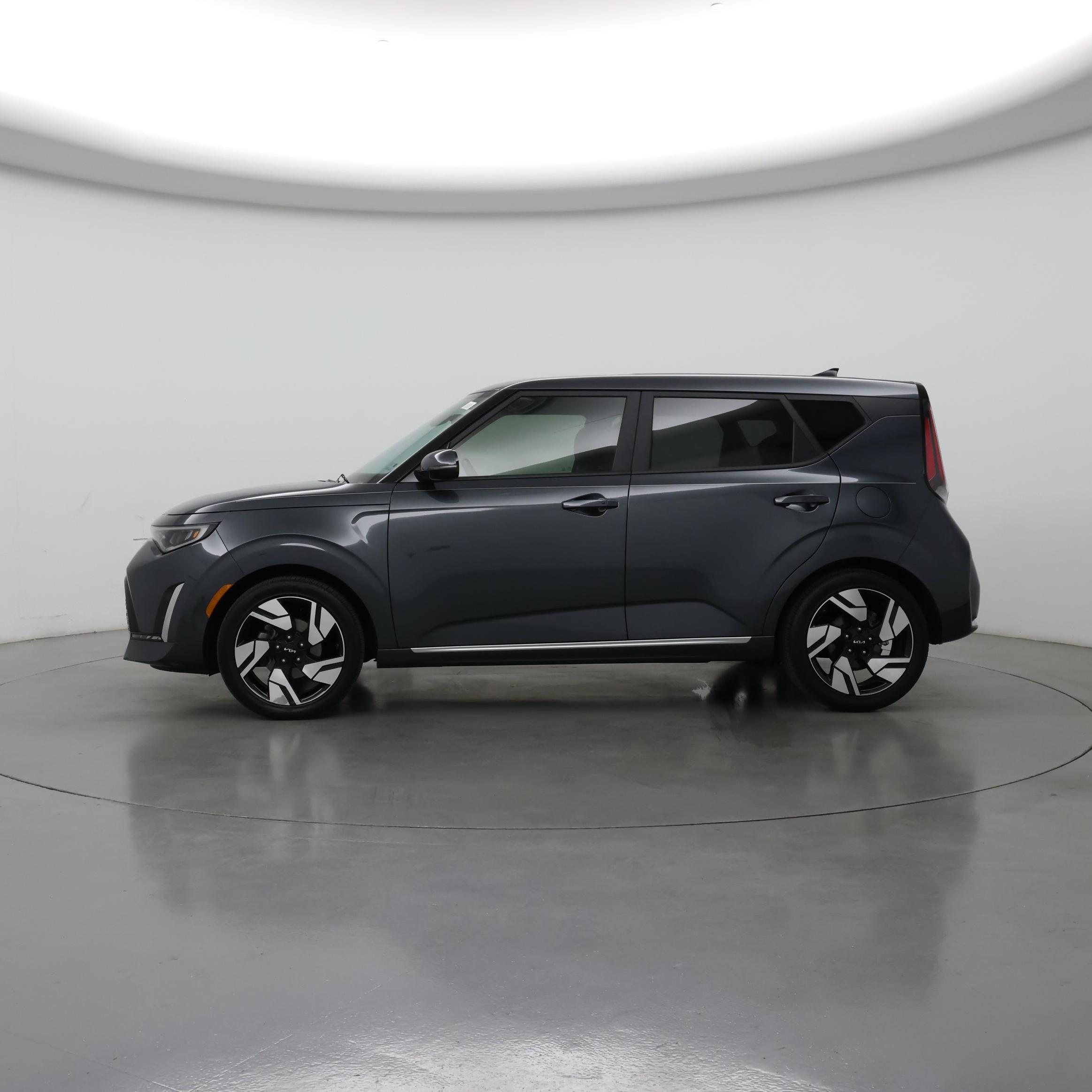 Thumbnail: 2023 Kia Soul - 3