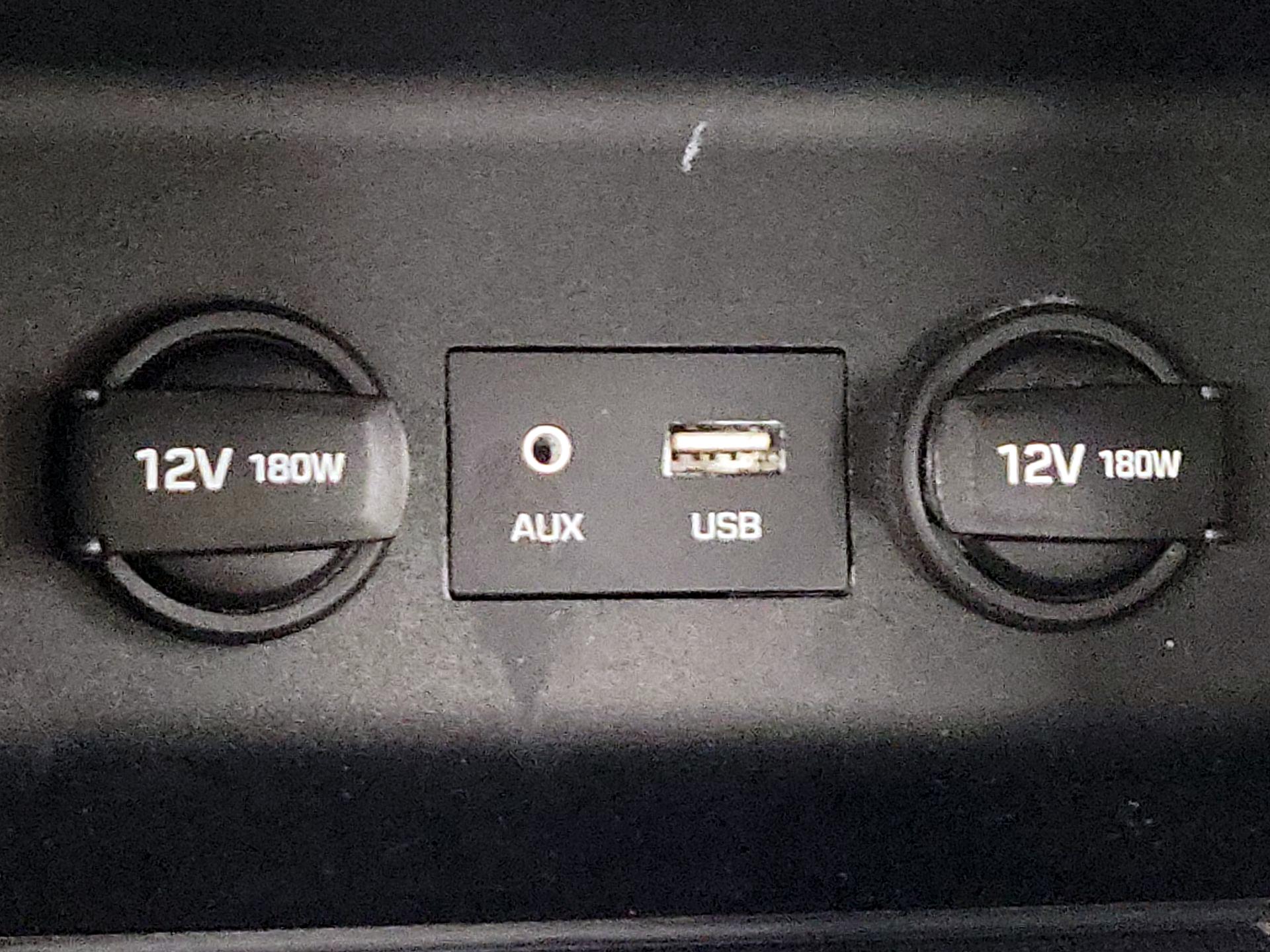 Thumbnail: 2019 Hyundai Elantra - 18