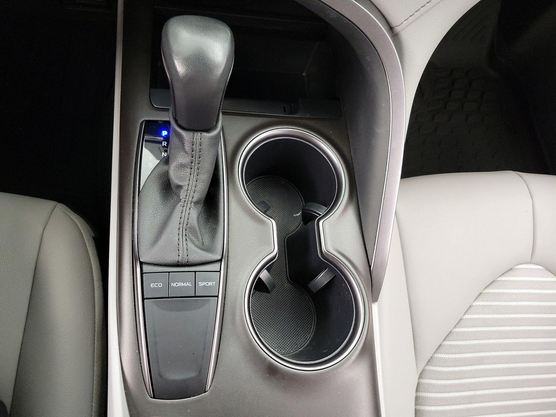 Thumbnail: 2024 Toyota Camry - 18