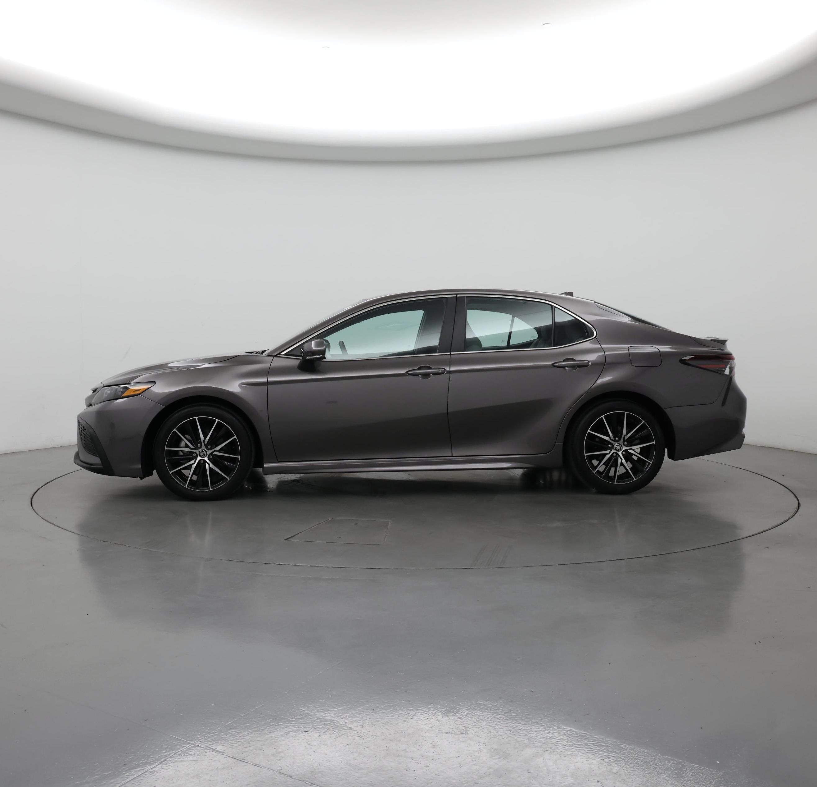 Thumbnail: 2024 Toyota Camry - 3