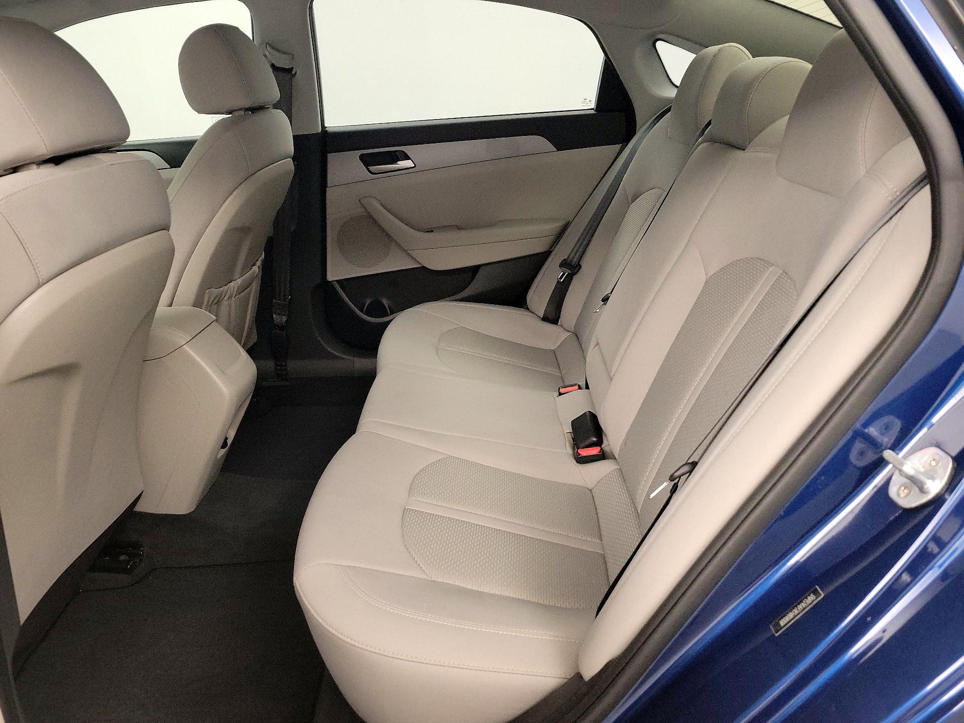 Thumbnail: 2019 Hyundai Sonata - 19