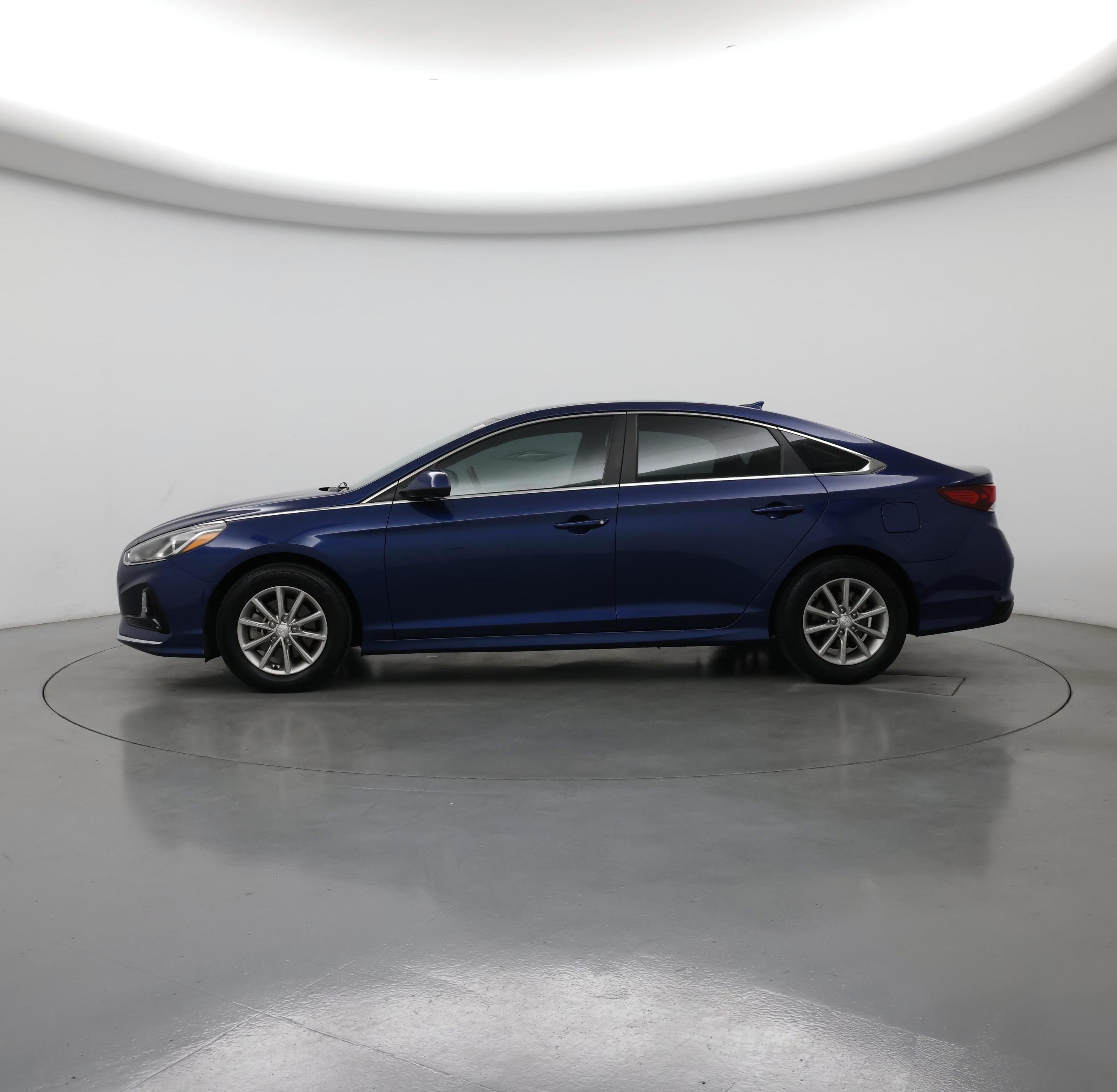 Thumbnail: 2019 Hyundai Sonata - 3