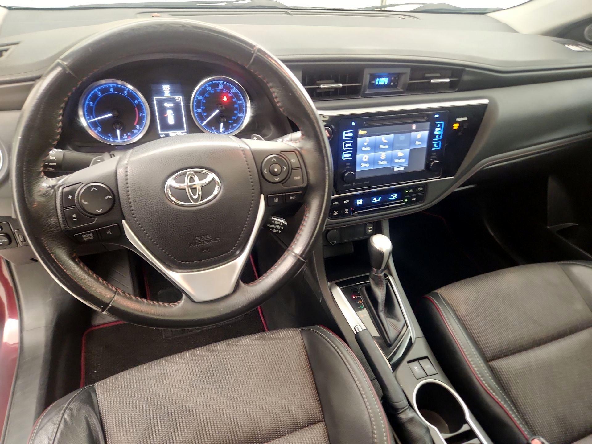 Thumbnail: 2017 Toyota Corolla - 9