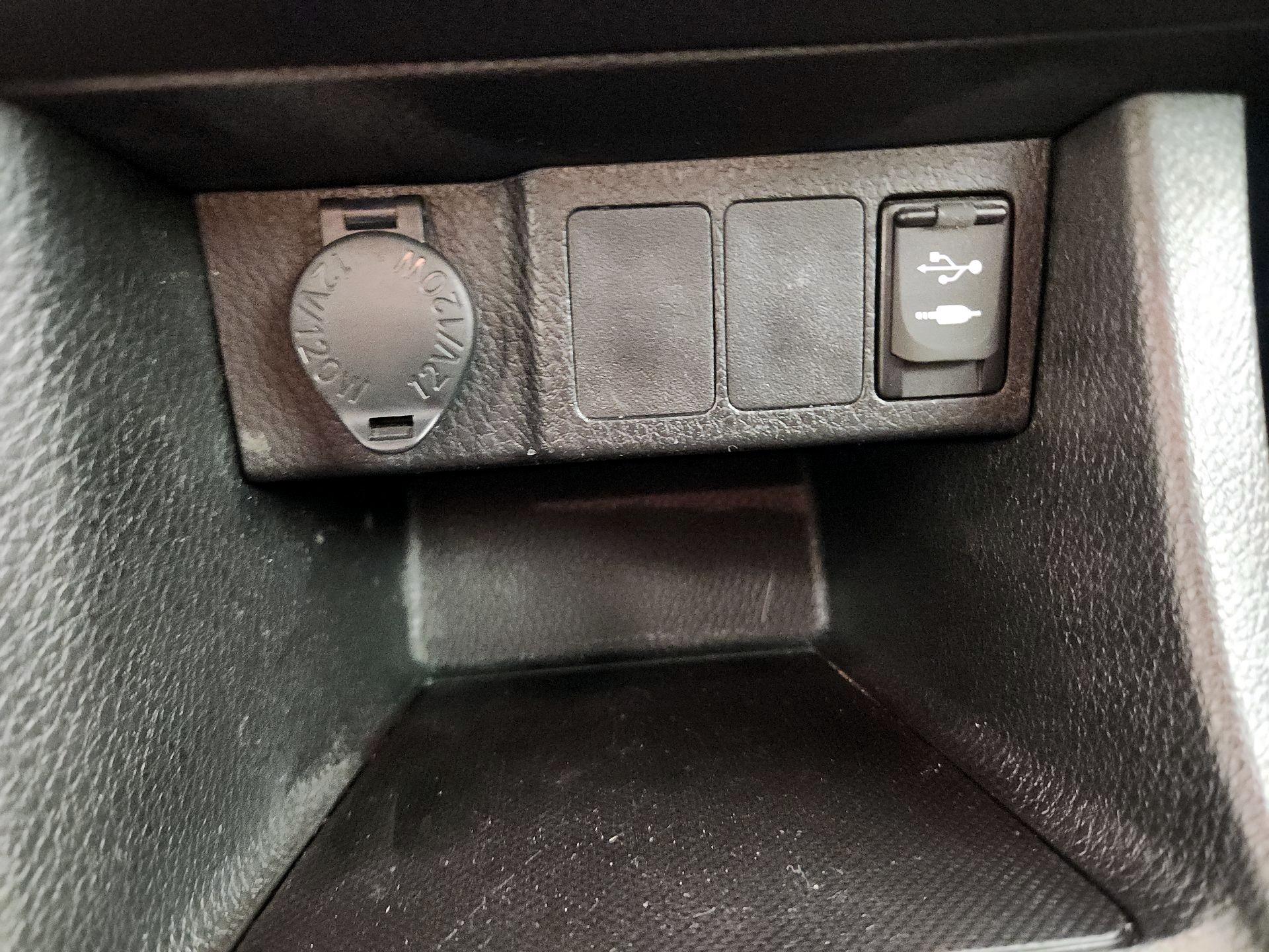 Thumbnail: 2017 Toyota Corolla - 18