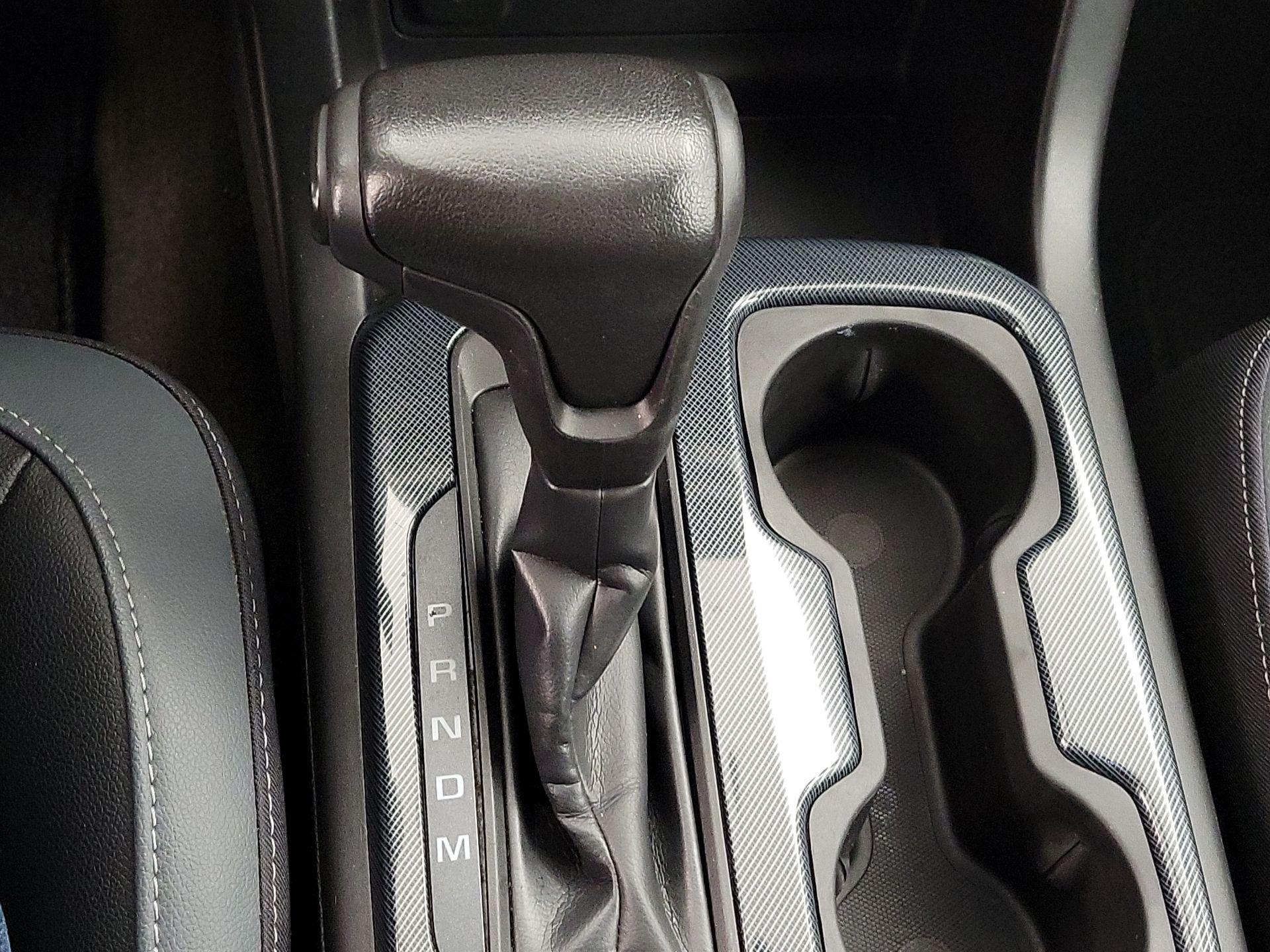 Thumbnail: 2015 Chevrolet Colorado - 18