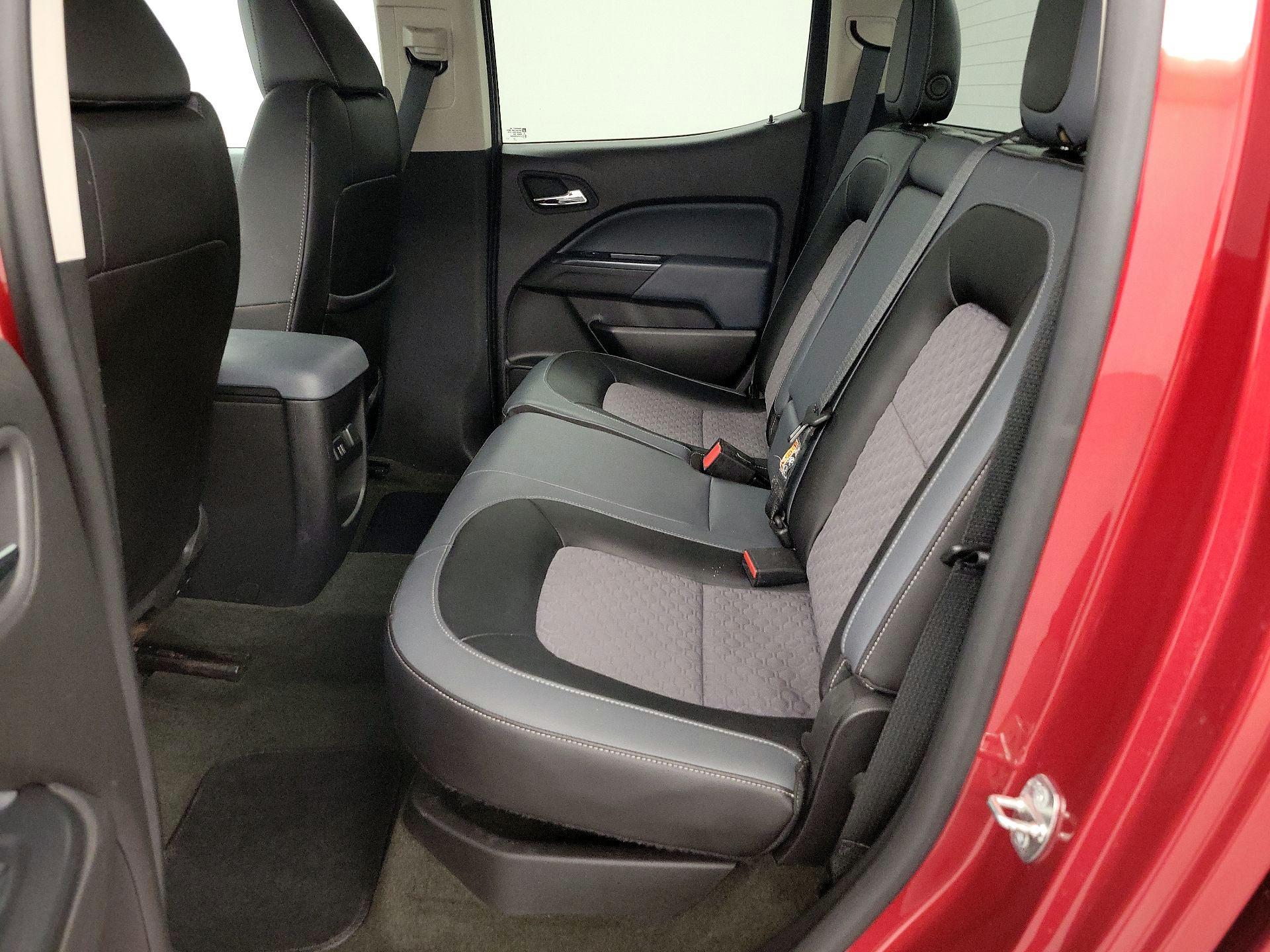 Thumbnail: 2015 Chevrolet Colorado - 20