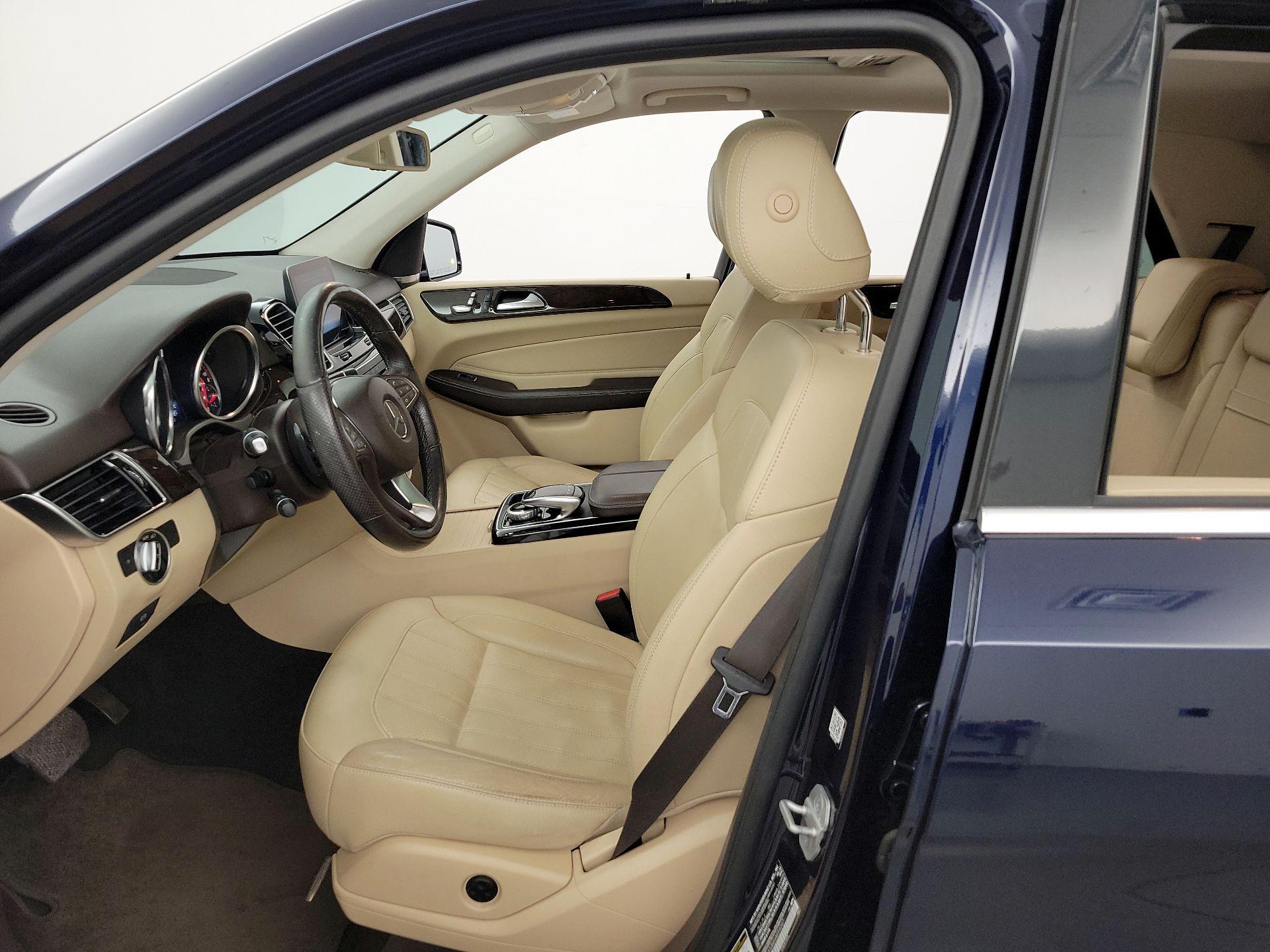 Thumbnail: 2017 Mercedes-Benz GLE - 11