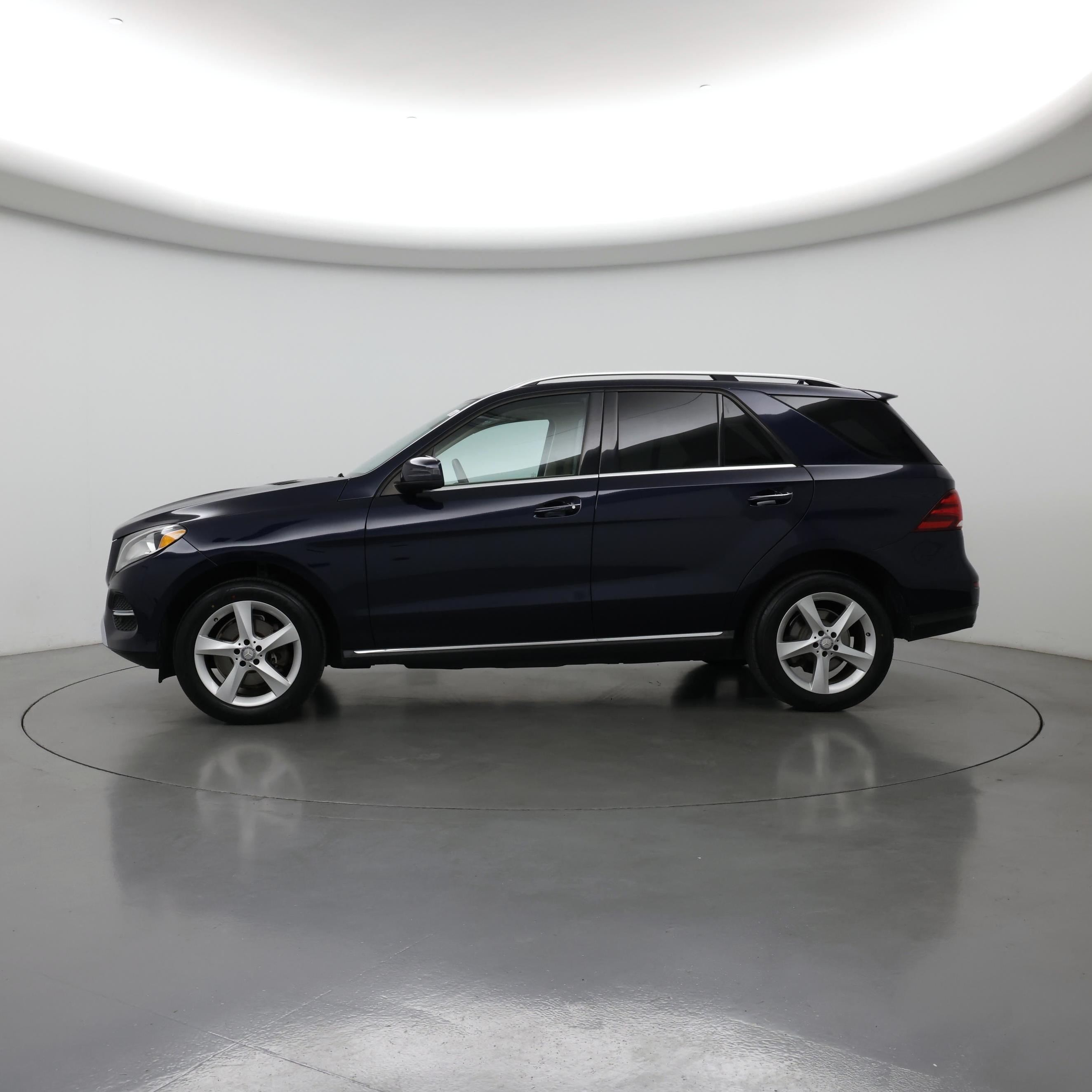 Thumbnail: 2017 Mercedes-Benz GLE - 3