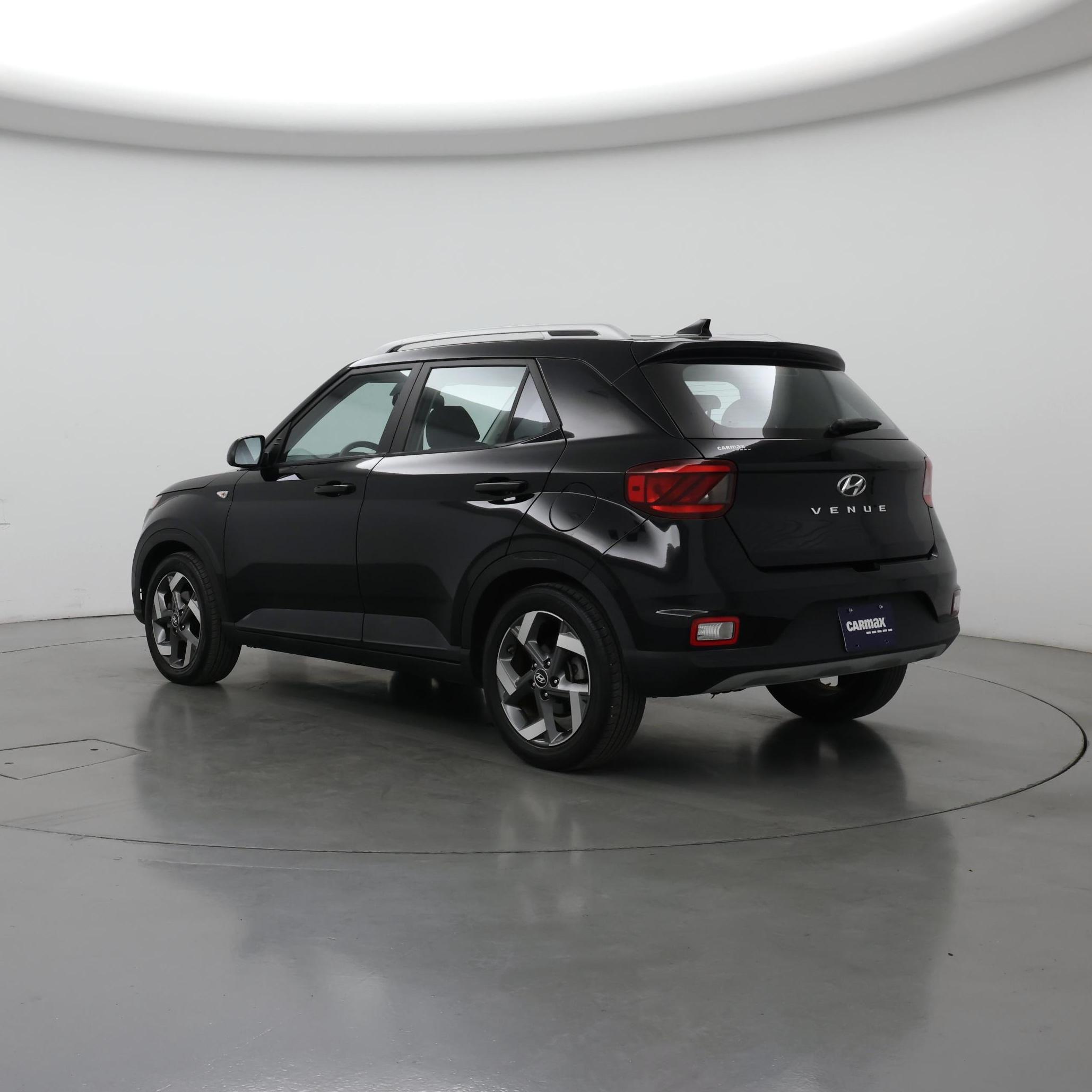 Thumbnail: 2022 Hyundai Venue - 2