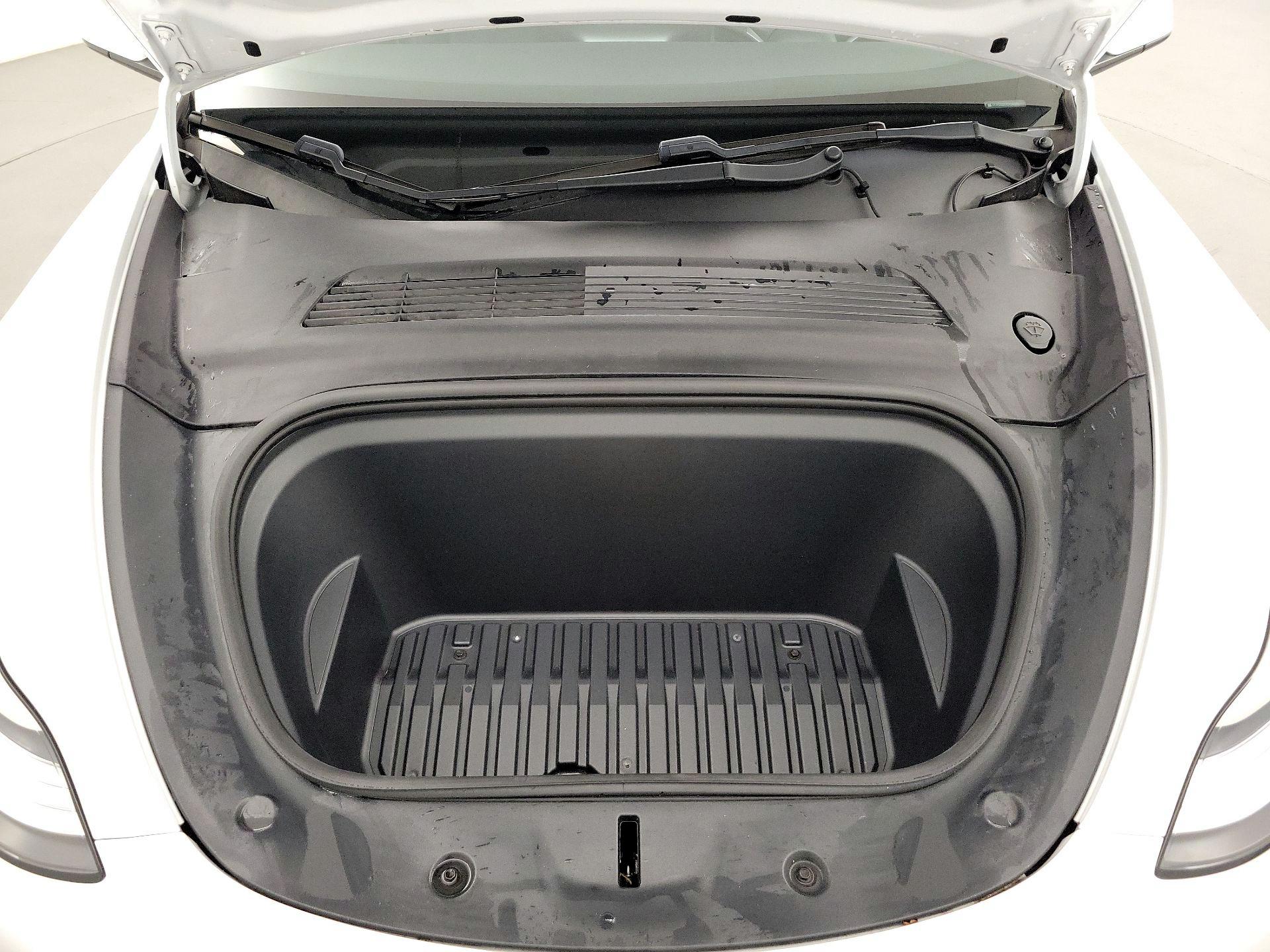 Thumbnail: 2020 Tesla Model Y - 20