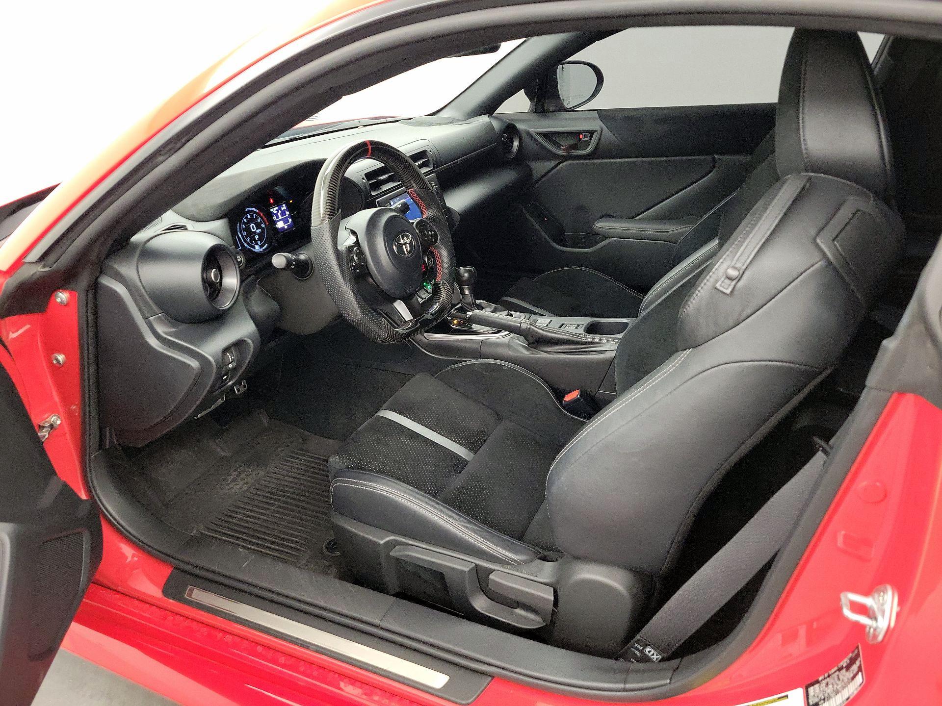 Thumbnail: 2022 Toyota GR86 - 11
