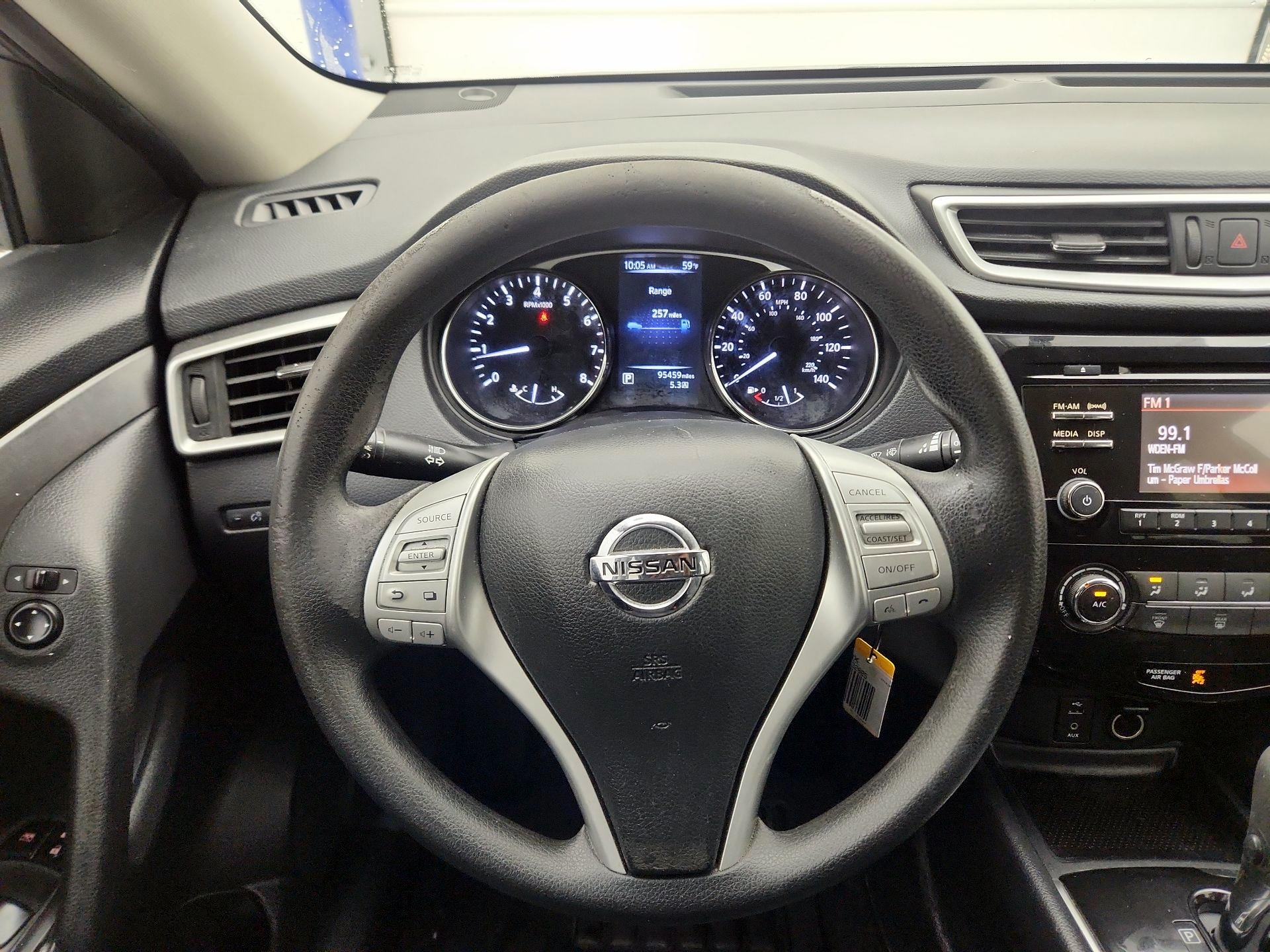 Thumbnail: 2016 Nissan Rogue - 10