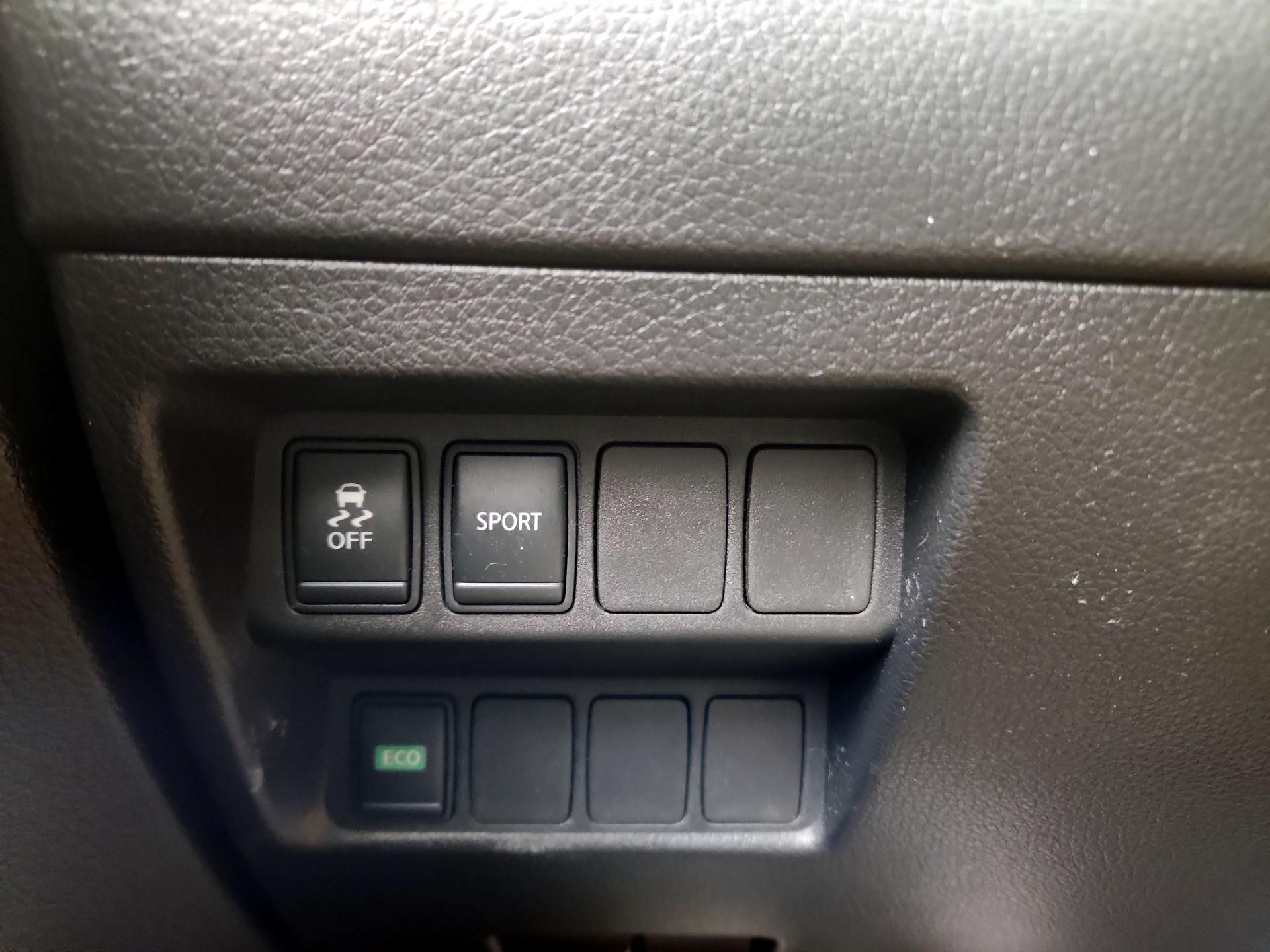 Thumbnail: 2016 Nissan Rogue - 13